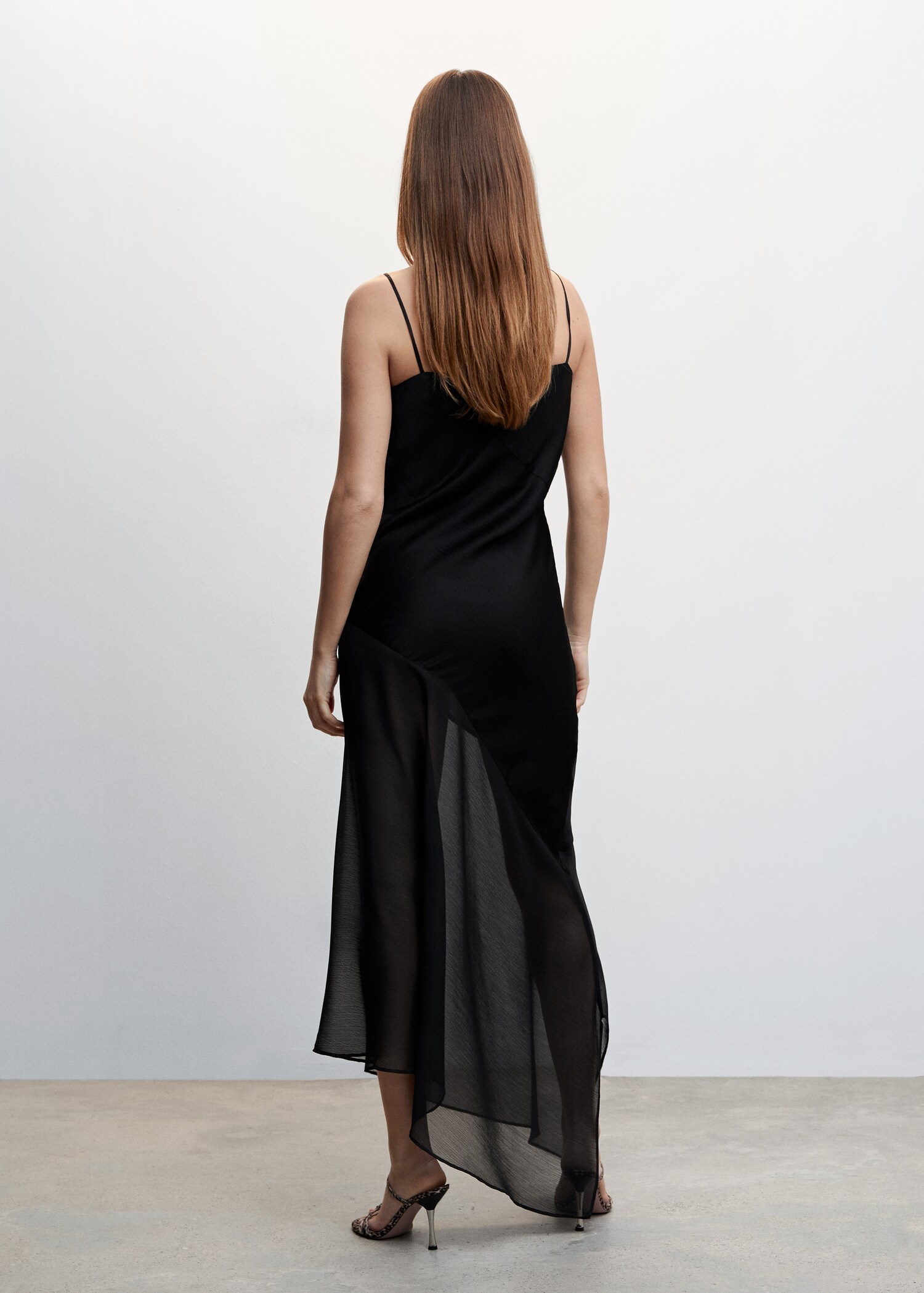 Asymmetric hem dress - Reverse of the article