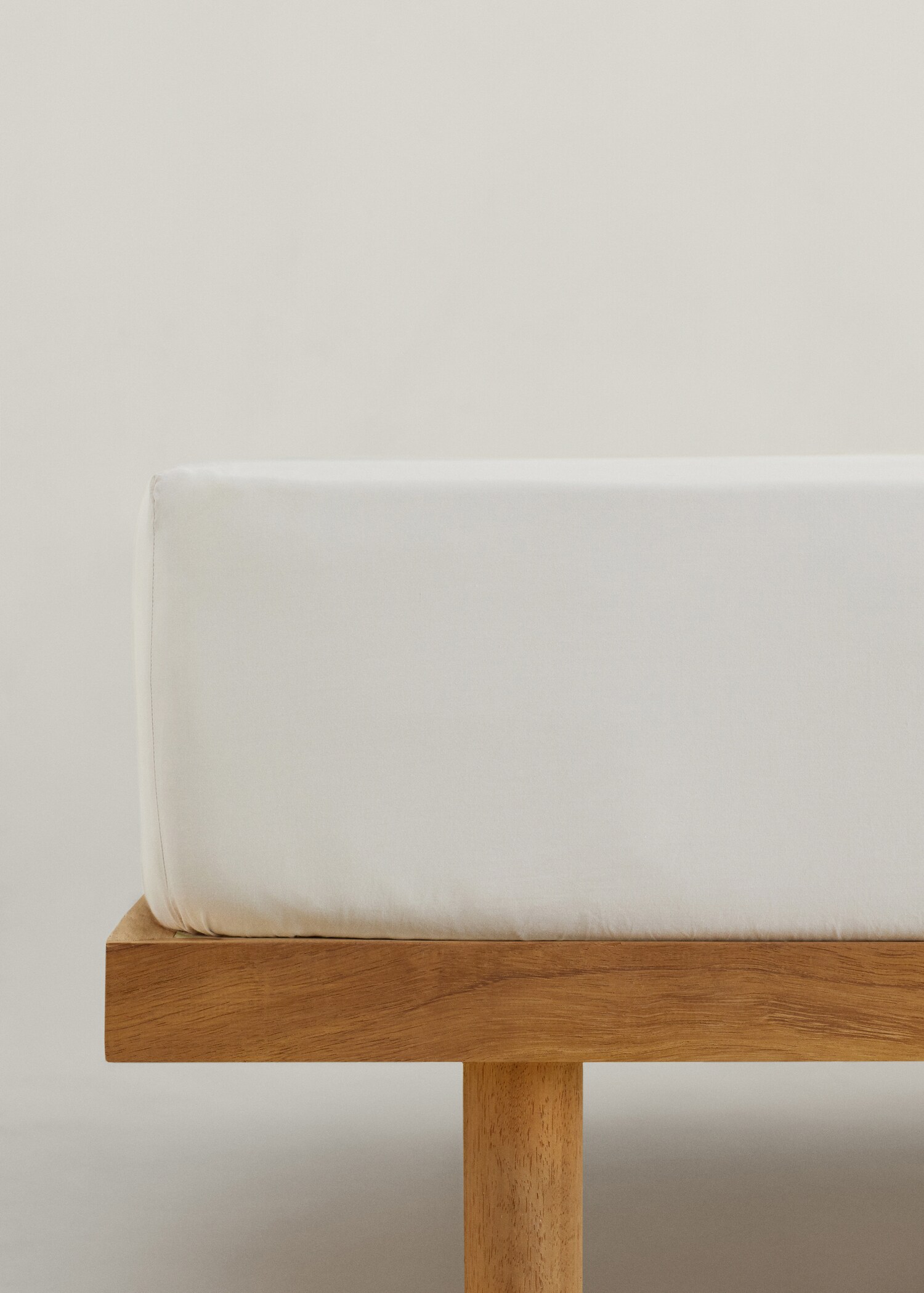 Percale cotton fitted sheet (300 threads) 160x200cmx30cm - Article without model
