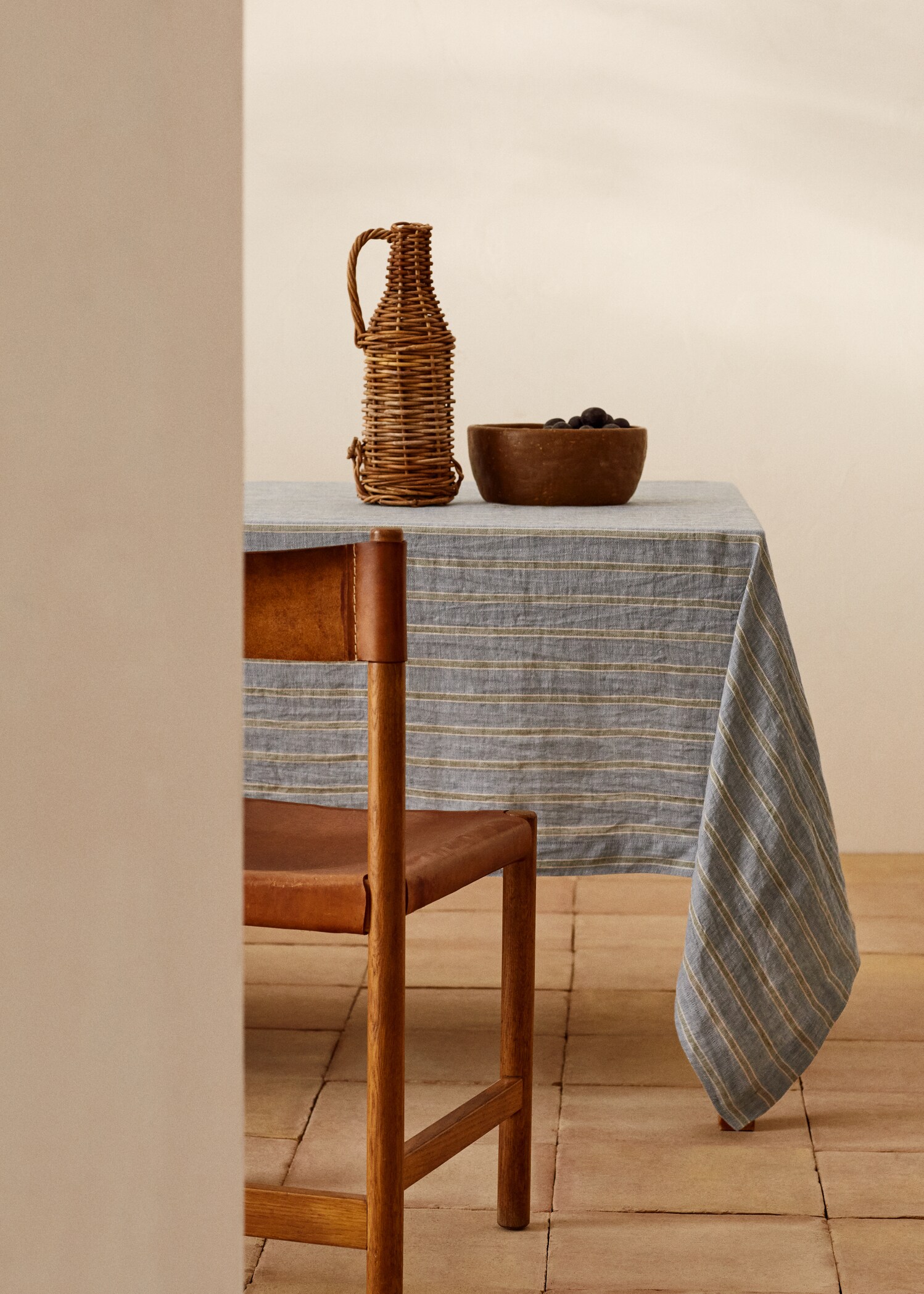 Gestreifte Tischdecke aus 100 % Leinen 150 x 150 cm - Detail des Artikels 4