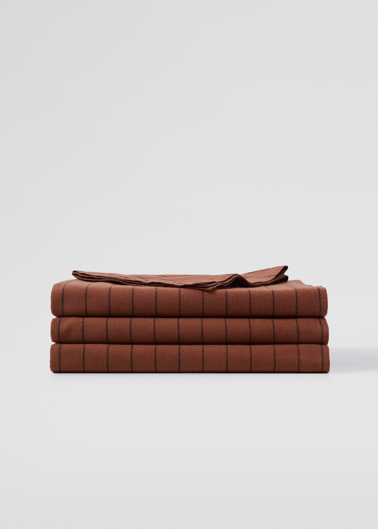 Stripete duk i 100% lin 170x170 cm - Artikkel uten modell