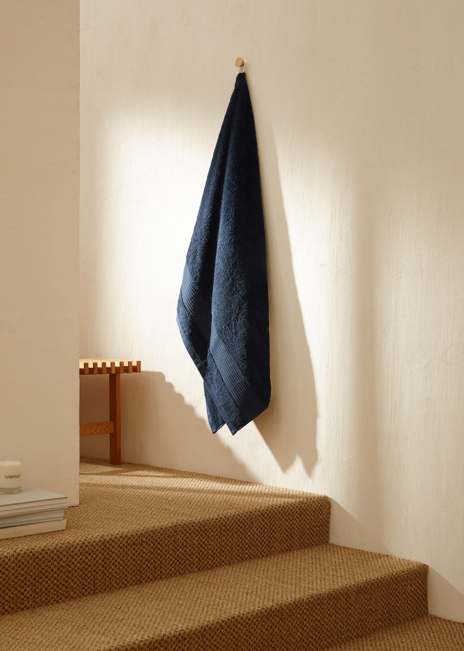 Basic quality bath towel 90x150cm - Details of the article 8