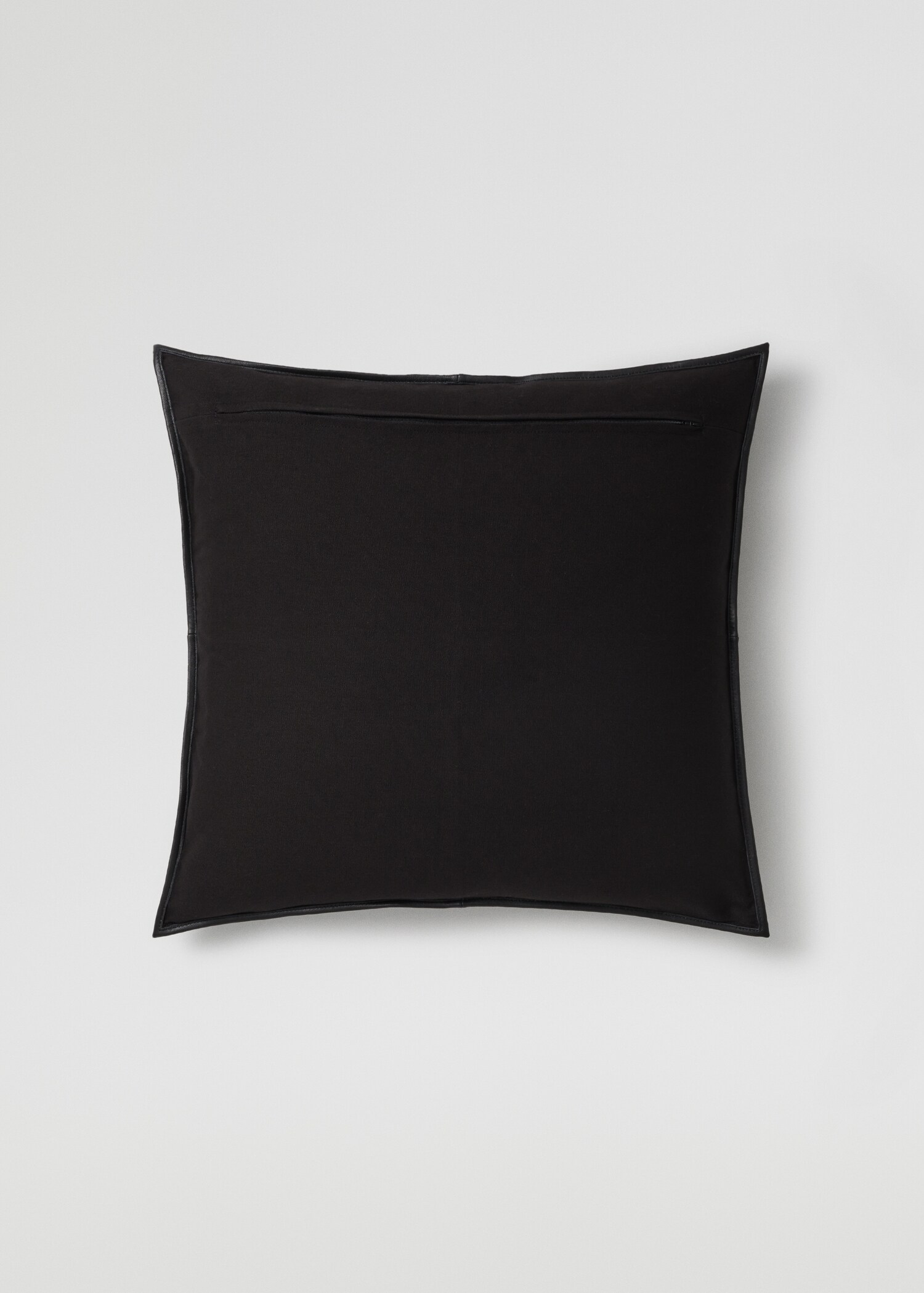 Mixed leather cushion cover 60x60cm - Reverse of the article