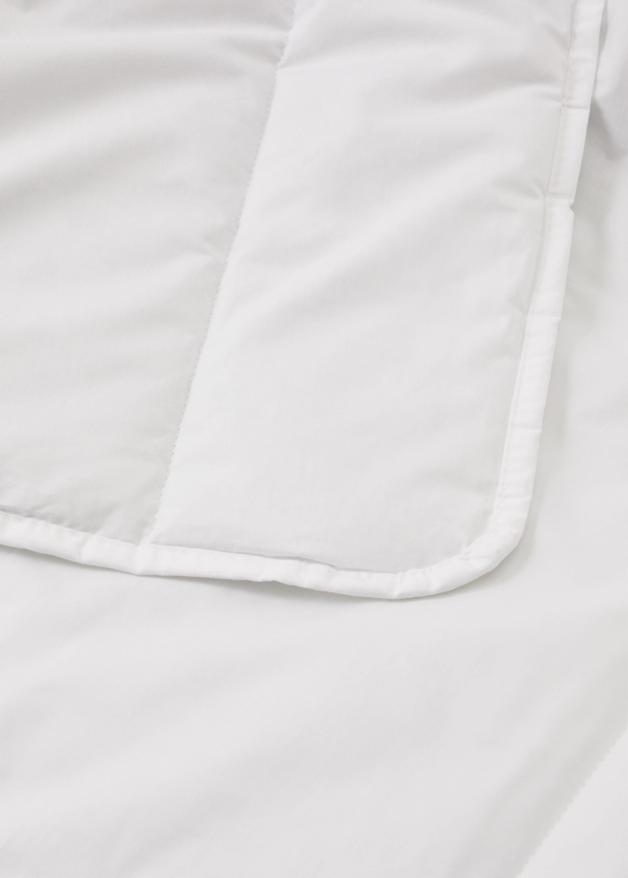 Premium Quality lightweight duvet filling 125grs/m2  - Details of the article 2