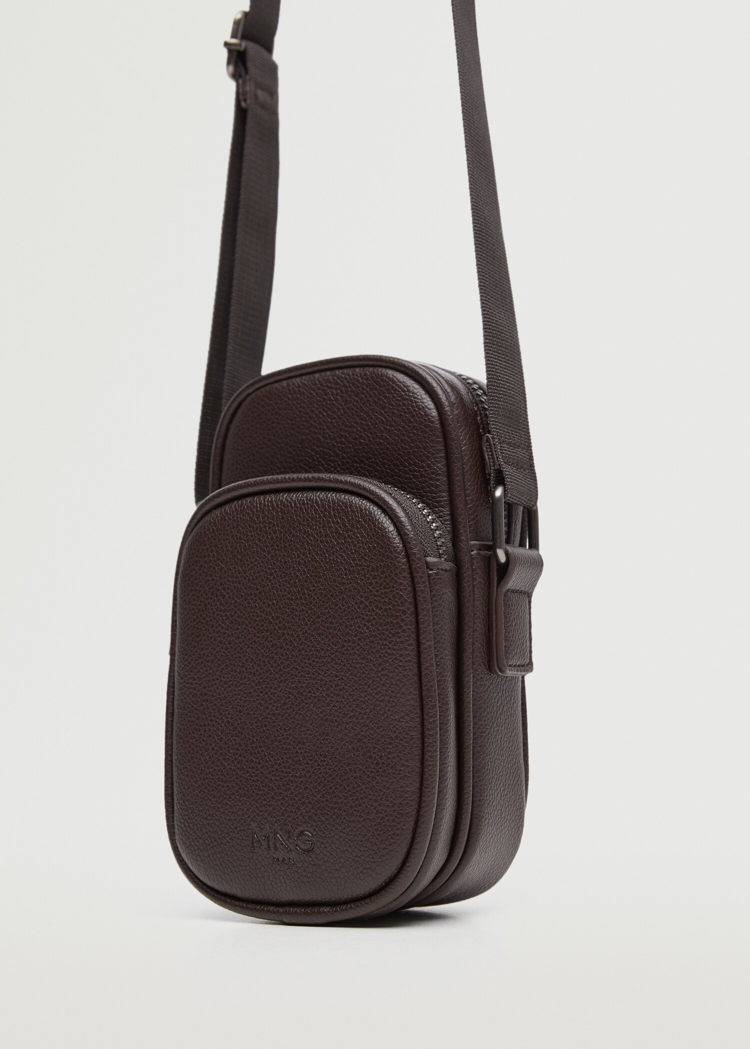 Leather-effect shoulder bag - Details of the article 2