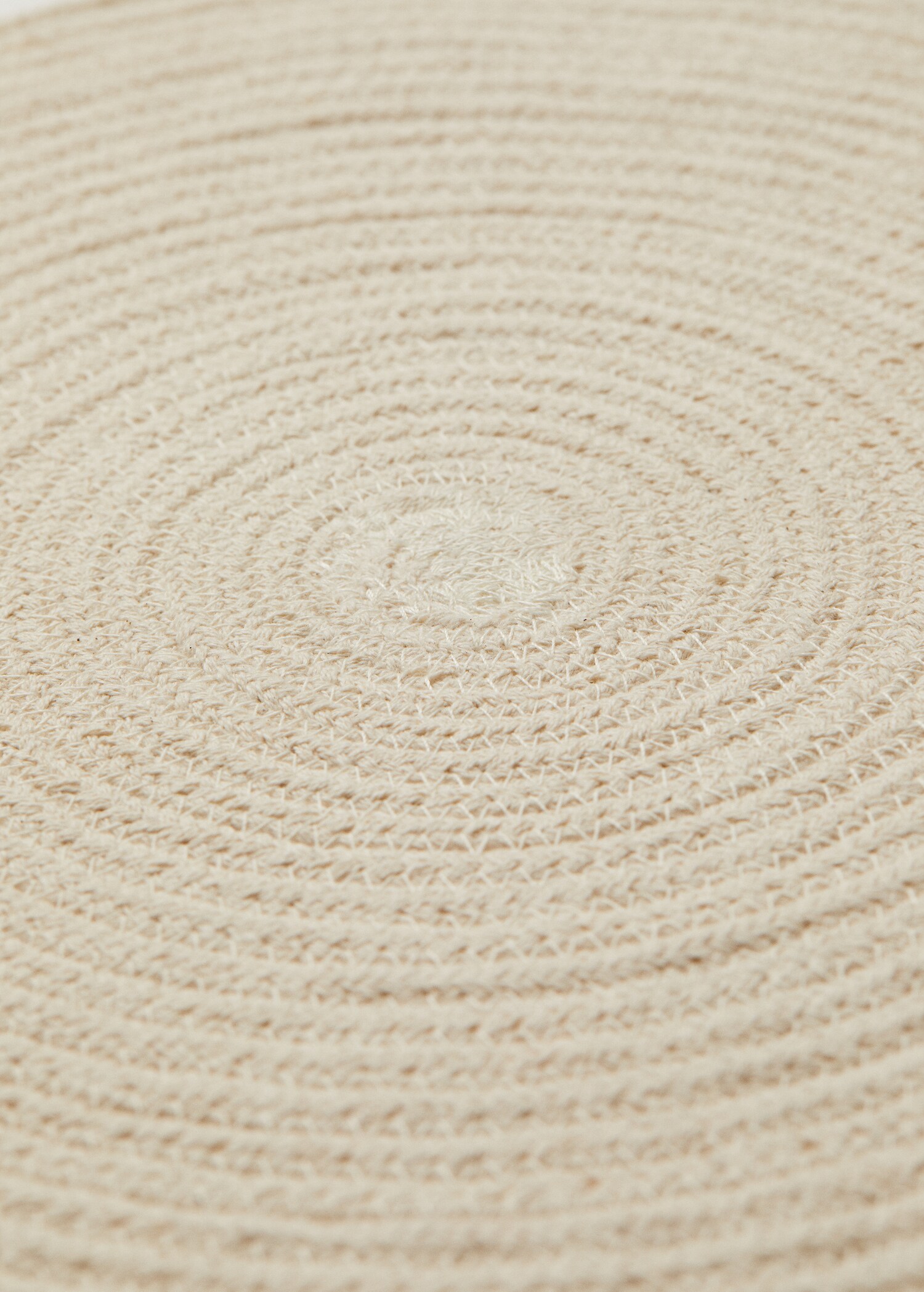 Round placemat - Details of the article 2