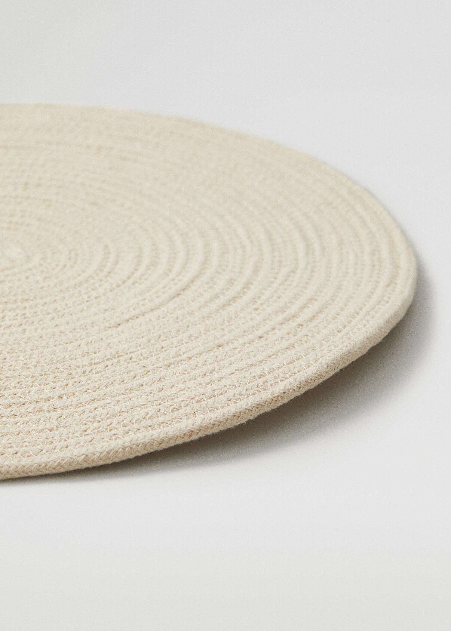 Round placemat - Details of the article 3