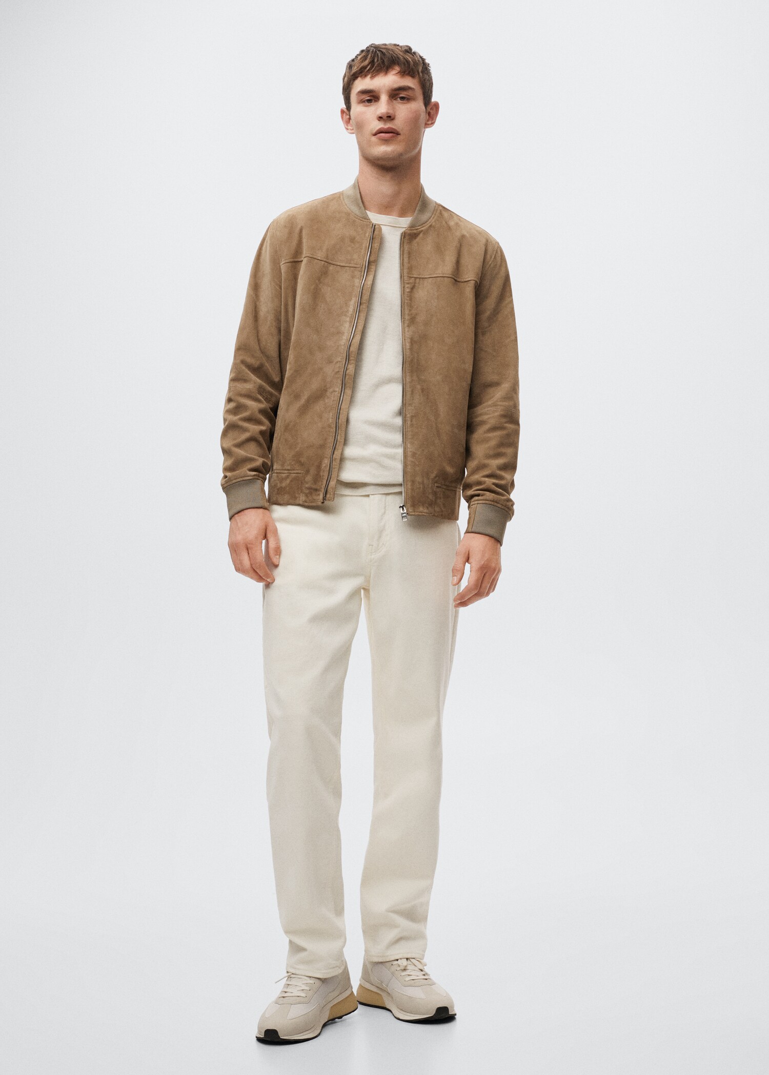 Cazadora bomber ante - Plano general