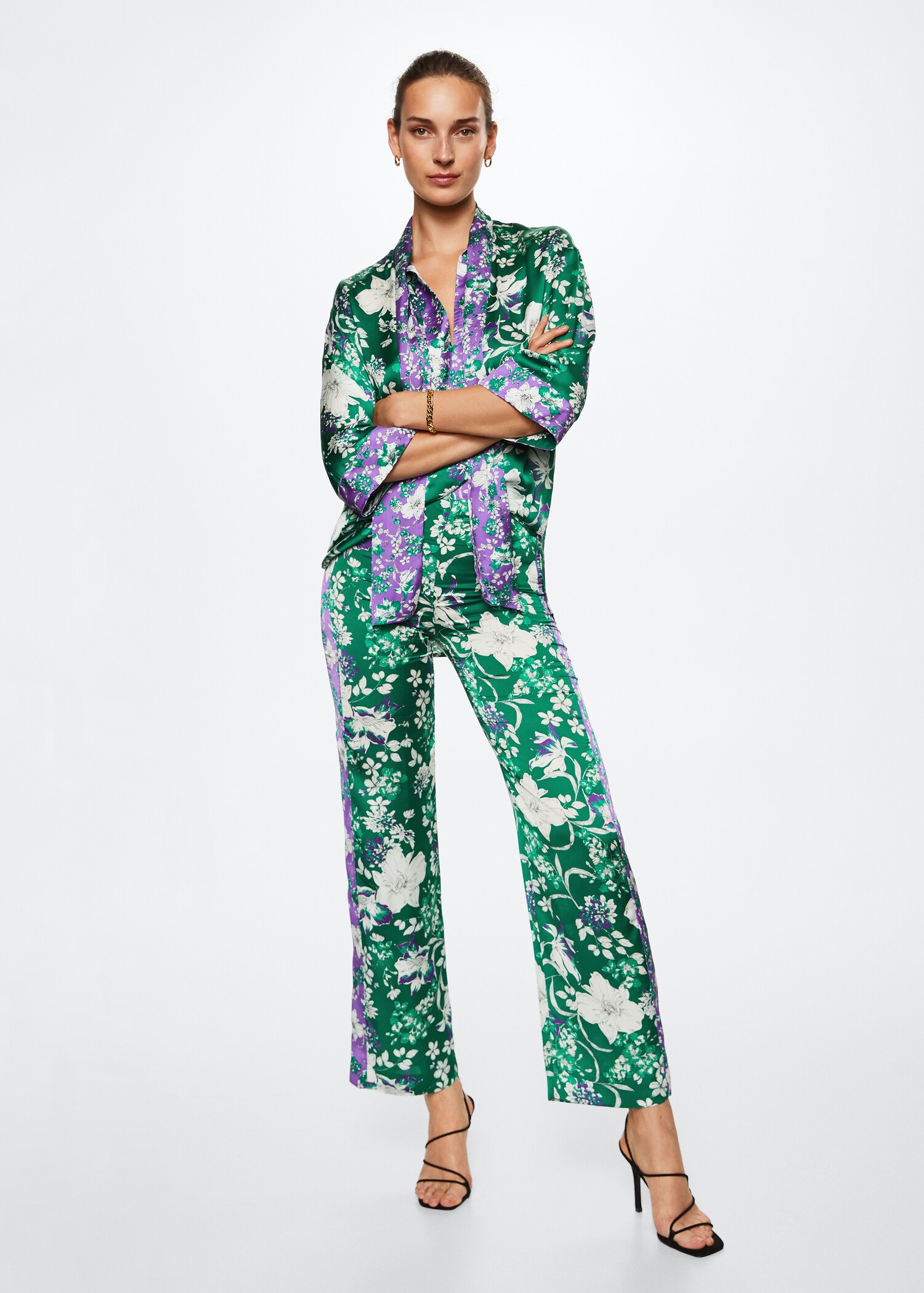 Pantalón estampado flores - Plano general