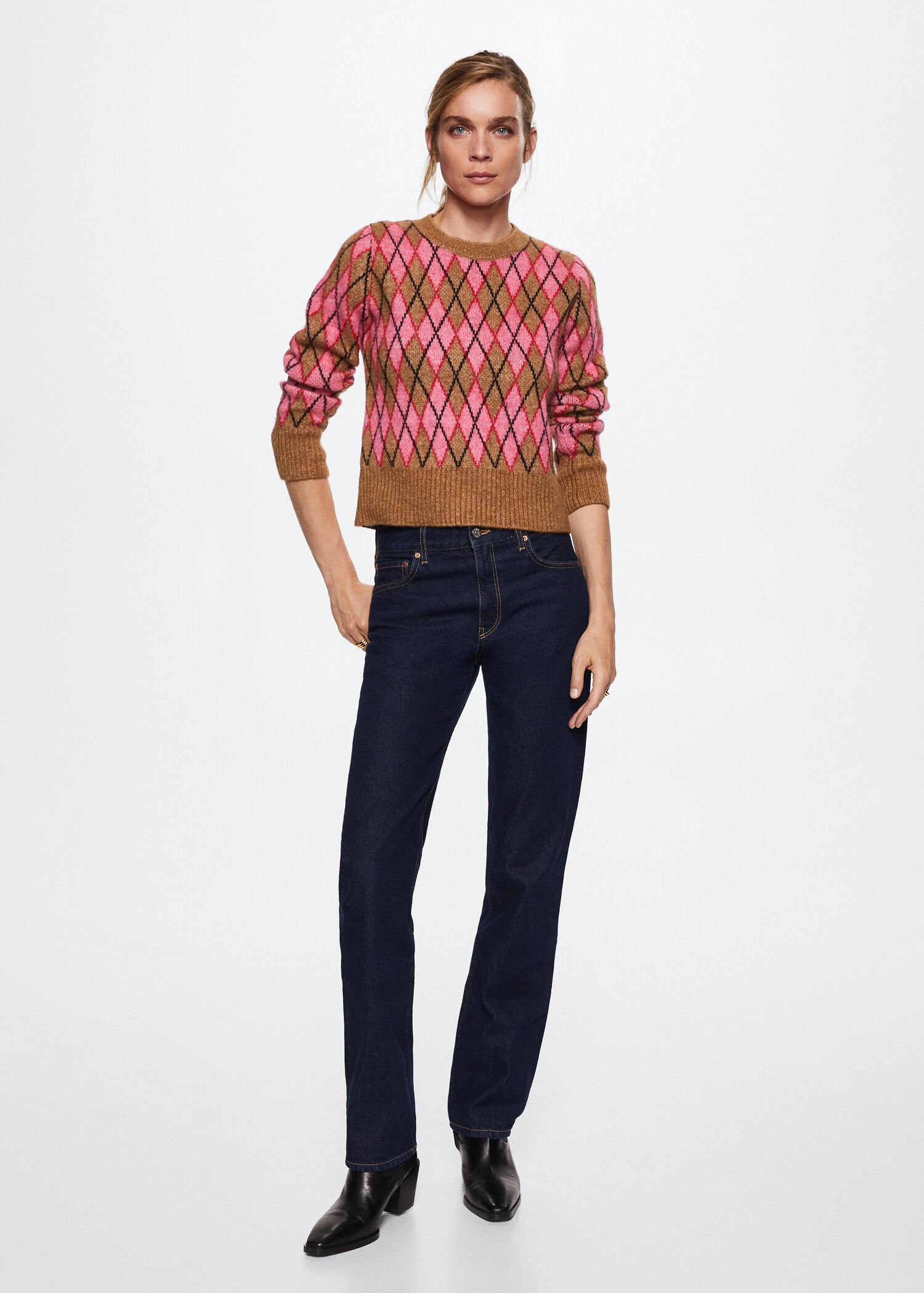 Rhombus design sweater - General plane