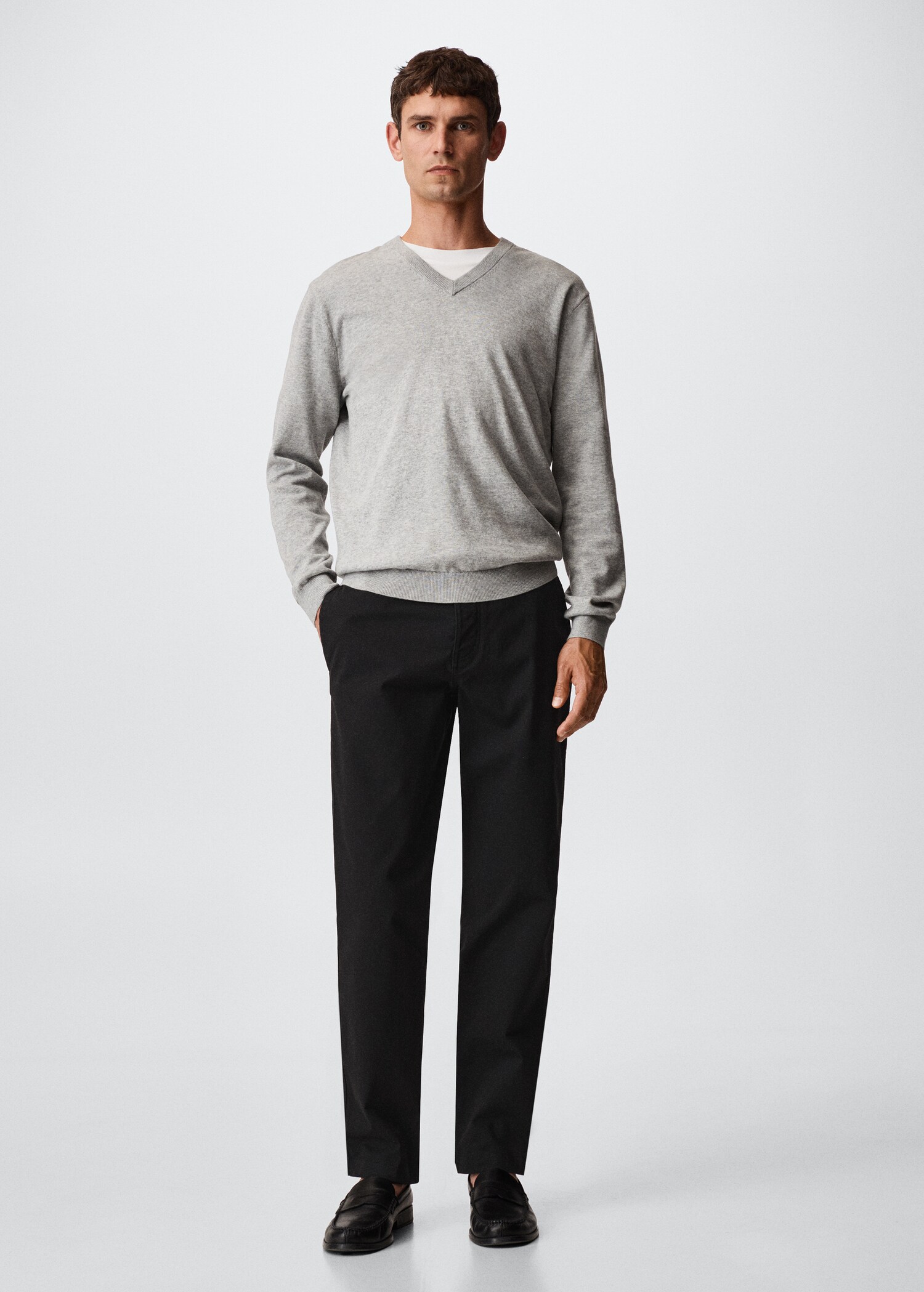 Pantalón chino straight fit - Plano general