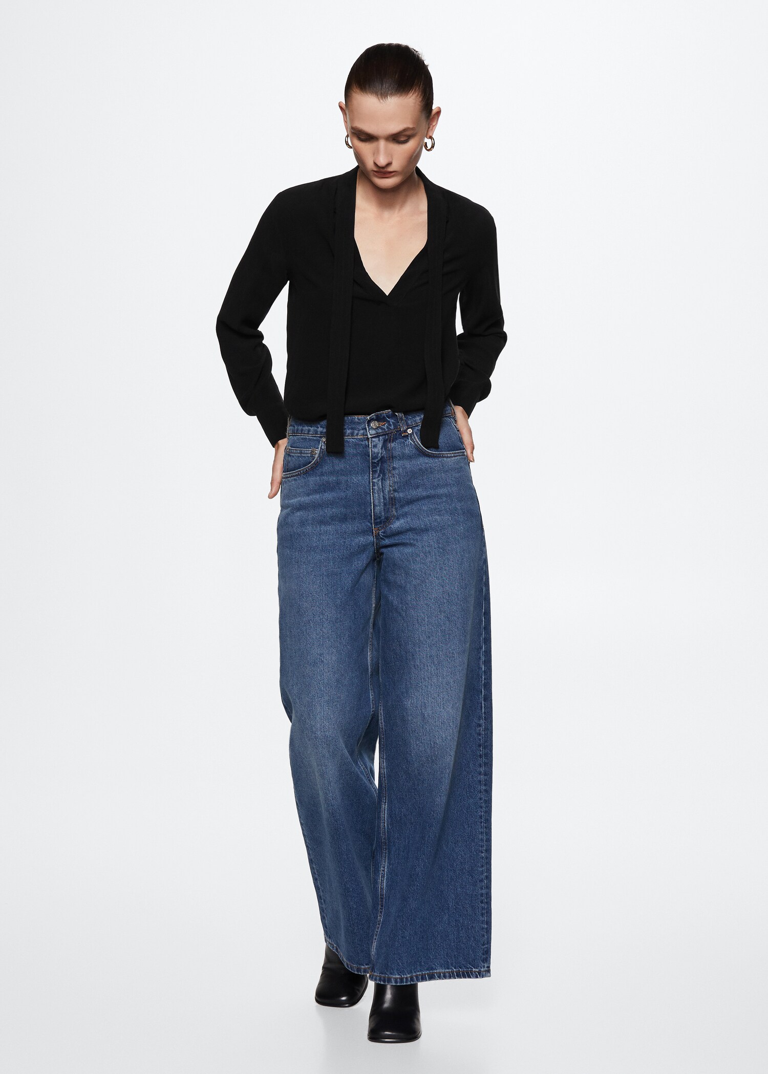 Blusa lazo cuello - Plano general
