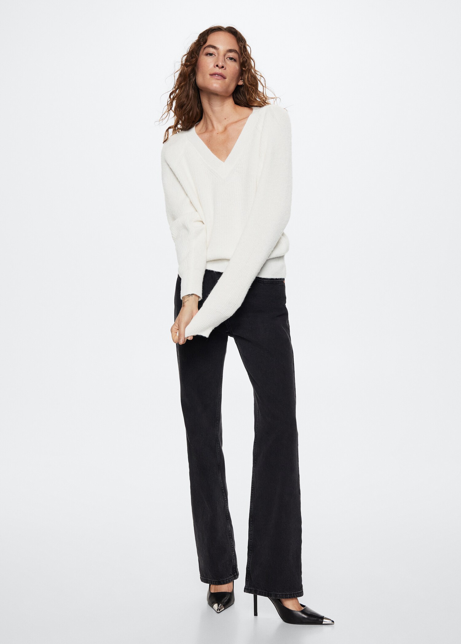 V-neck knit sweater - General plane