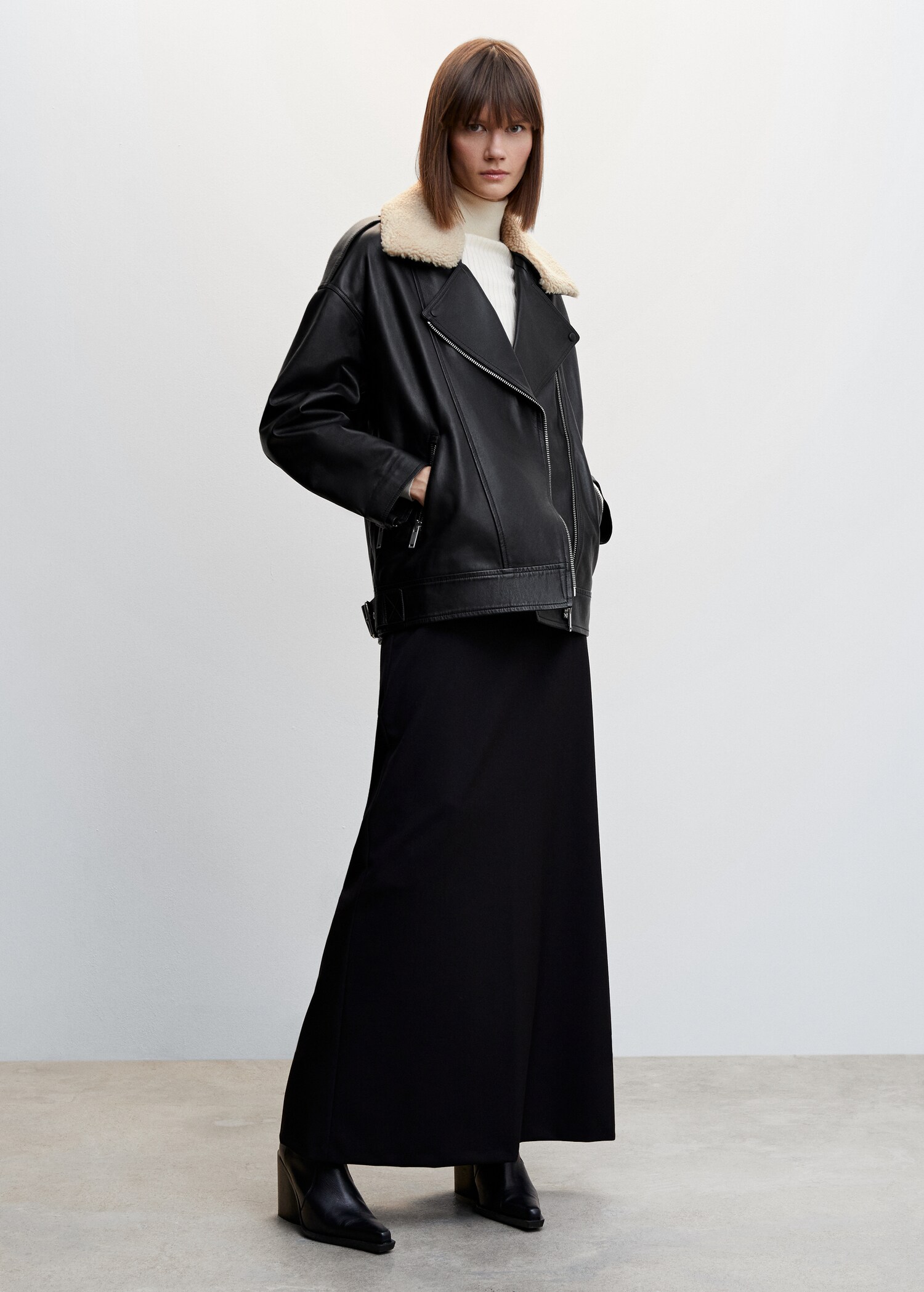 Shearling collar leather jacket - General plane