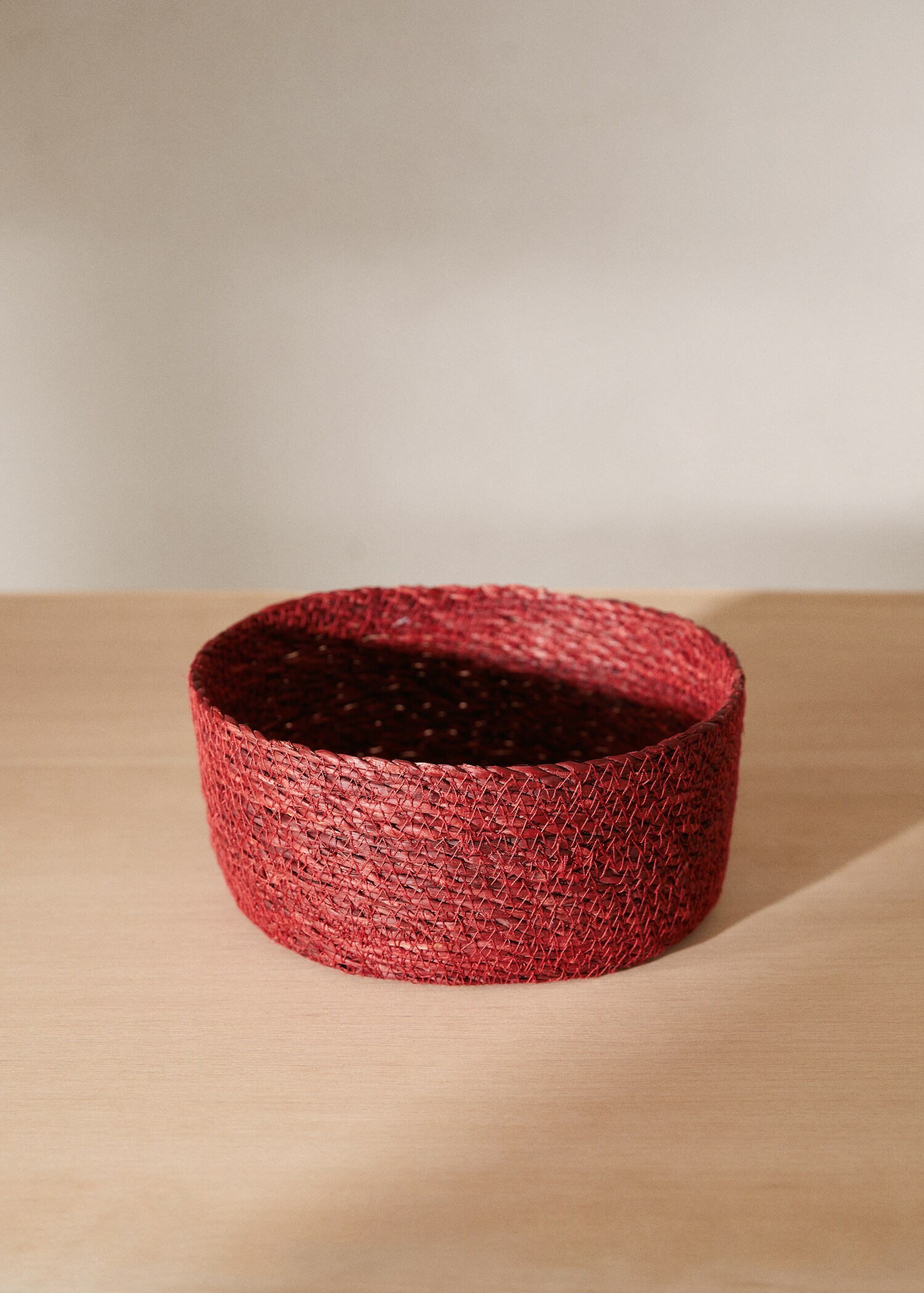 Cesta redonda 100% totora - Plano general