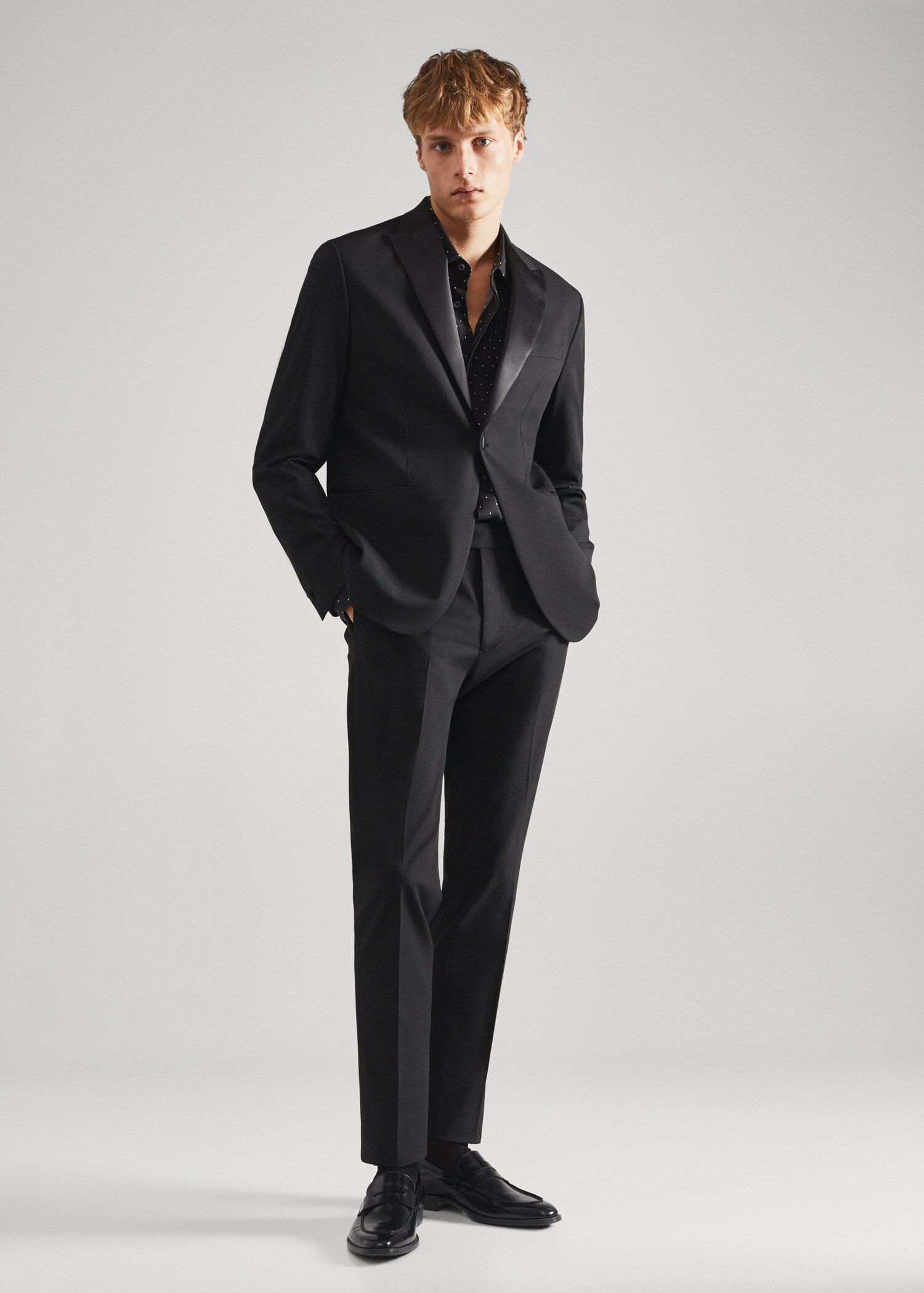 Calças de fato slim fit - Plano geral