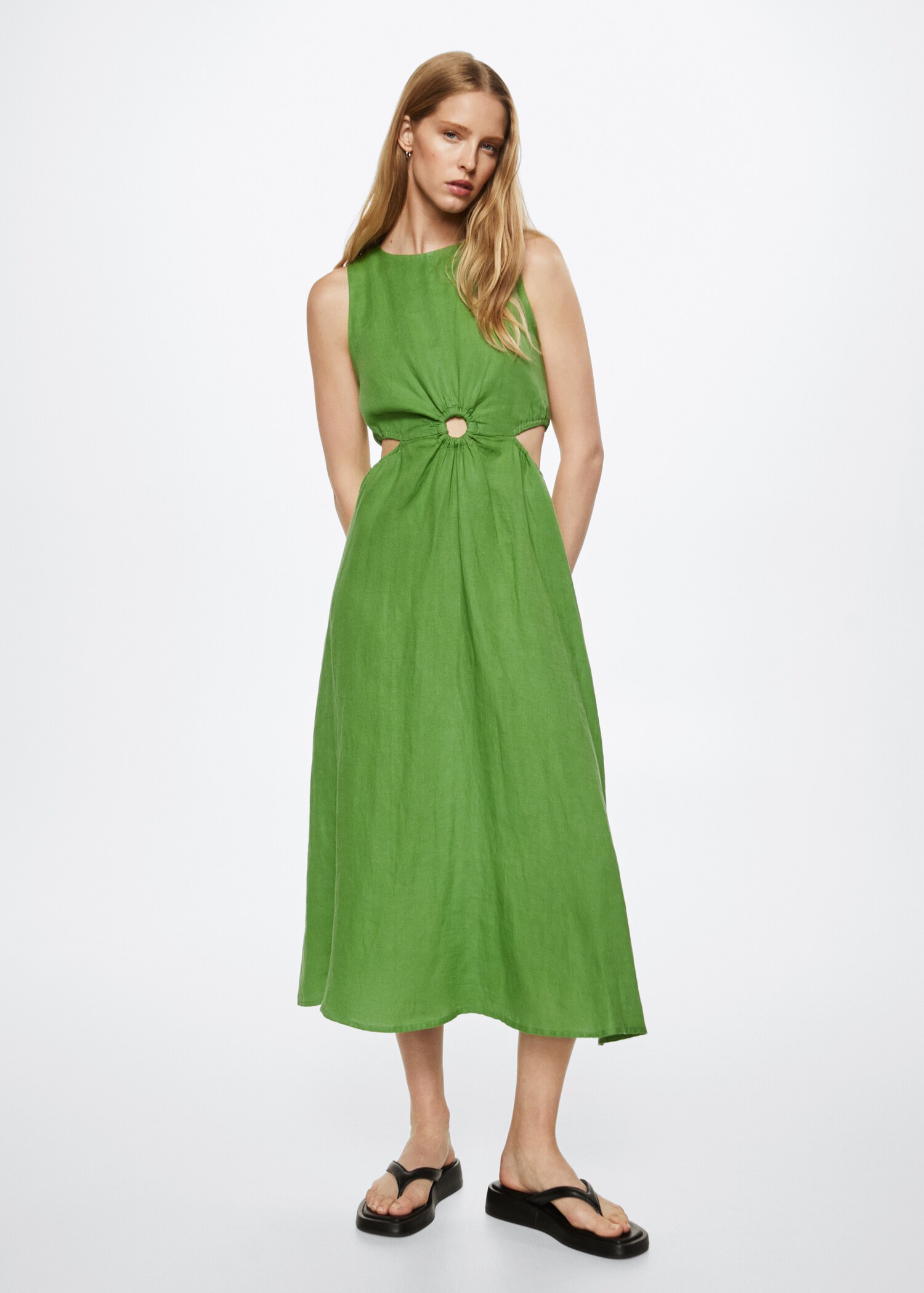 Vestido de 100% de linho - Plano geral