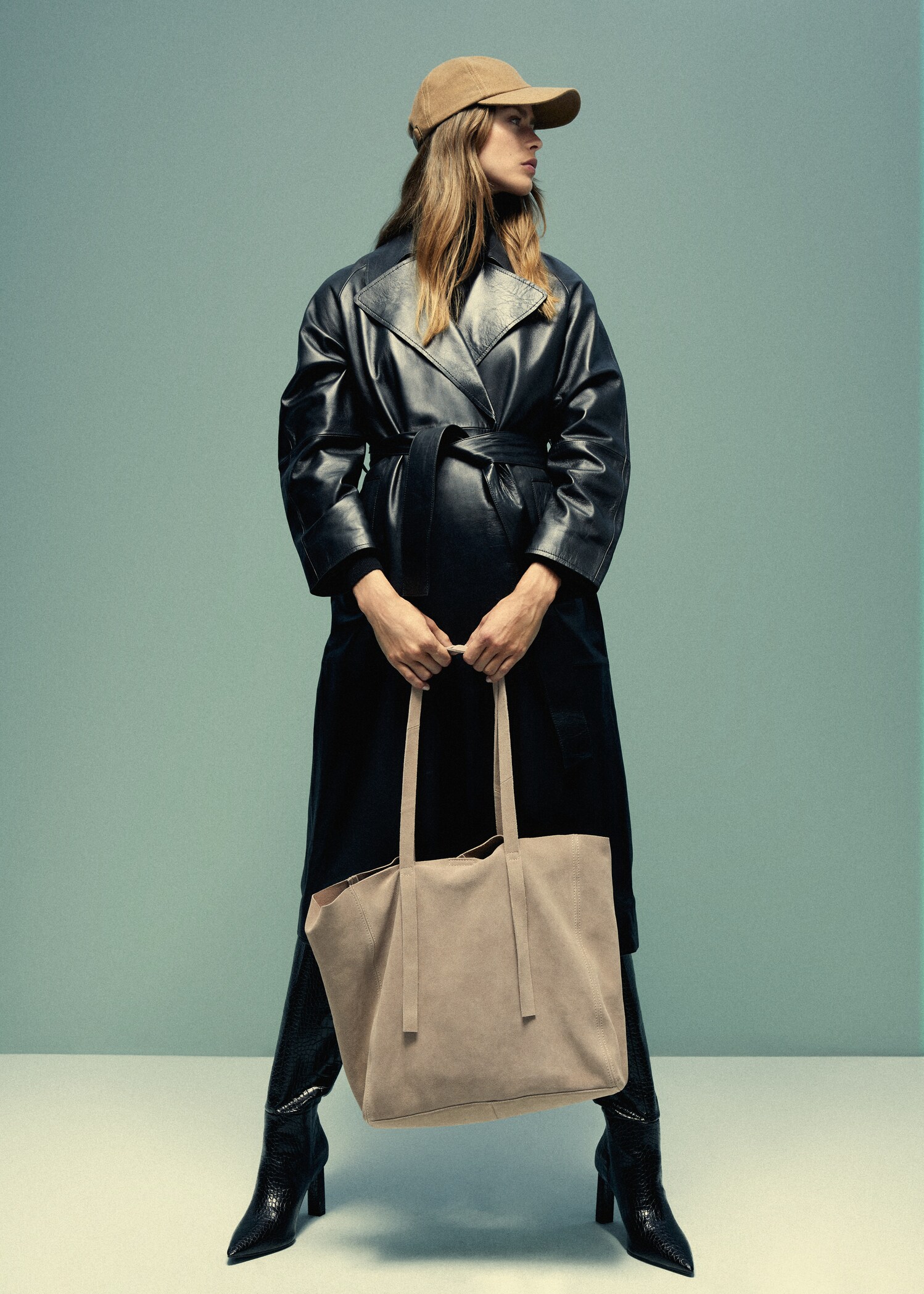 Leather shopper bag - General plane