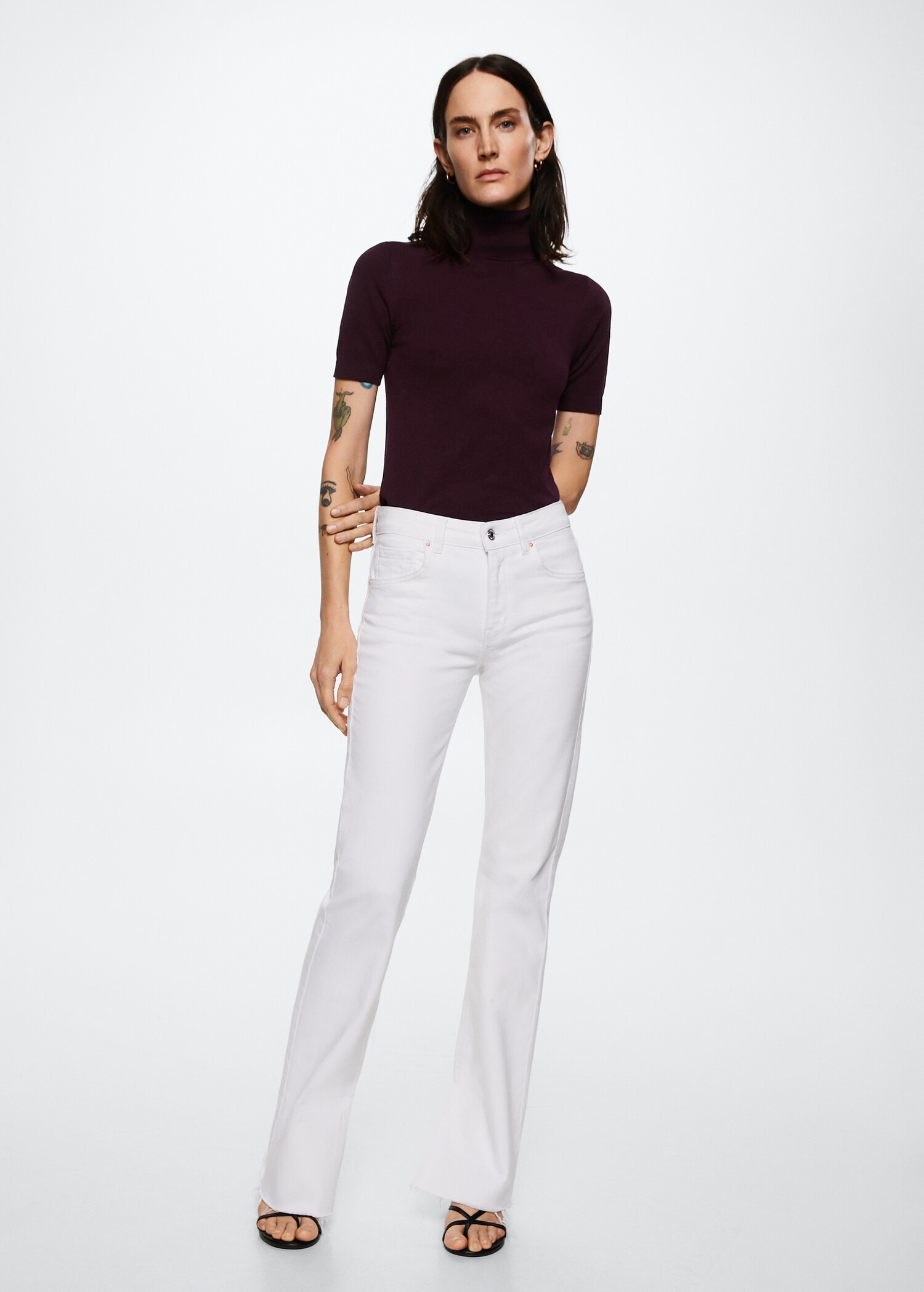 Turtleneck knitted sweater - General plane