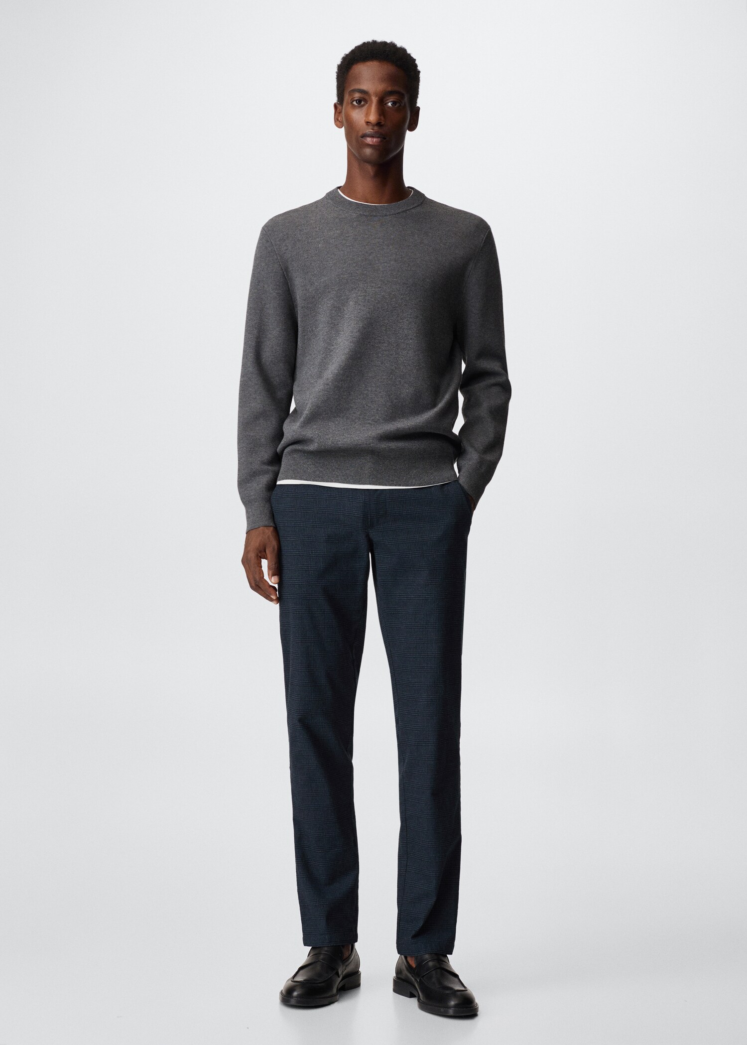 Calças slim fit de algodão aos quadrados - Plano geral