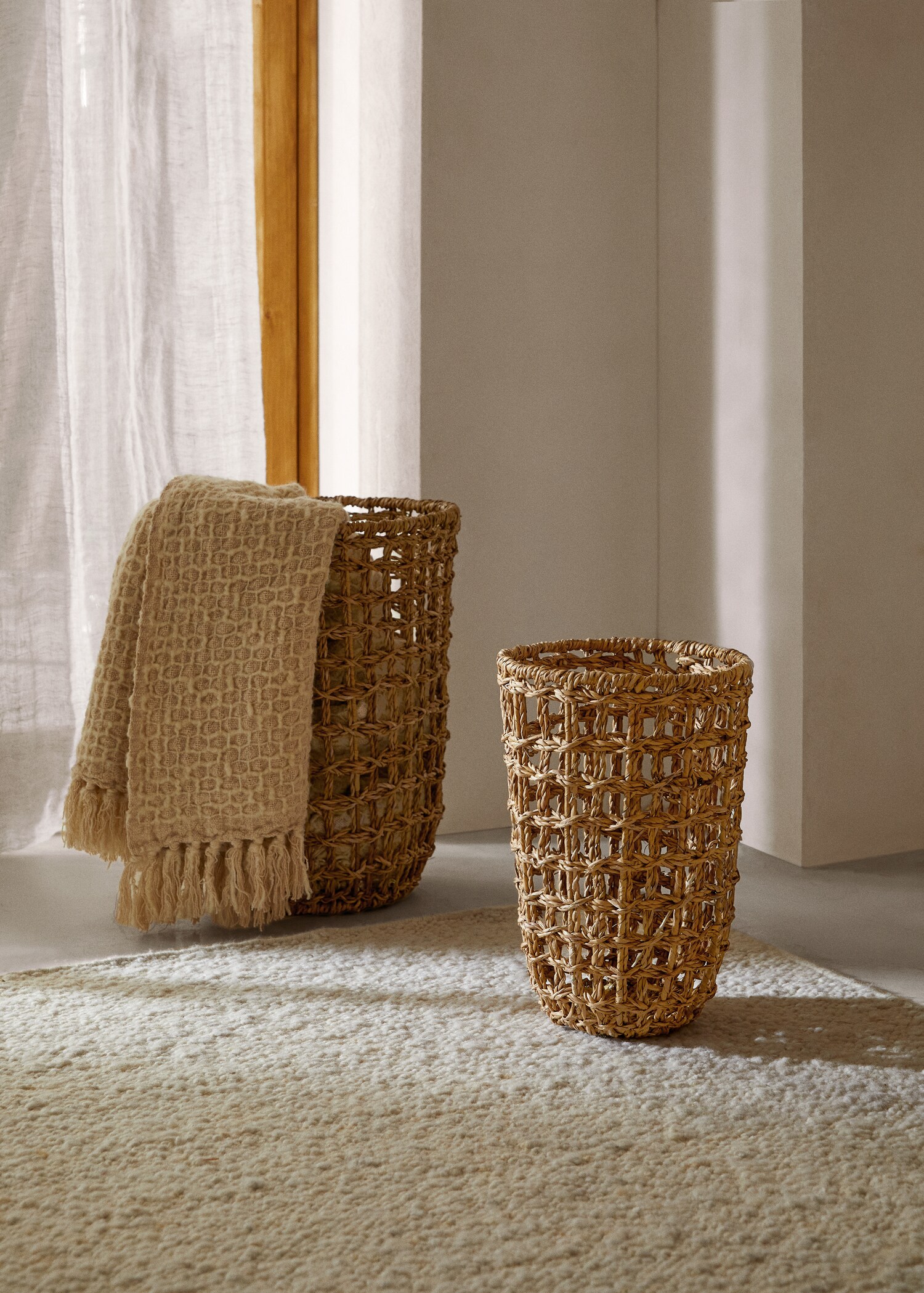 Cilindrical basket natural fibre 25x14x35cm - General plane