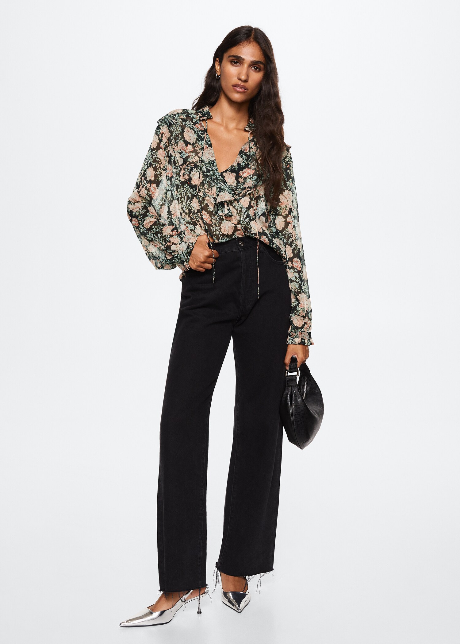 Floral print blouse - General plane