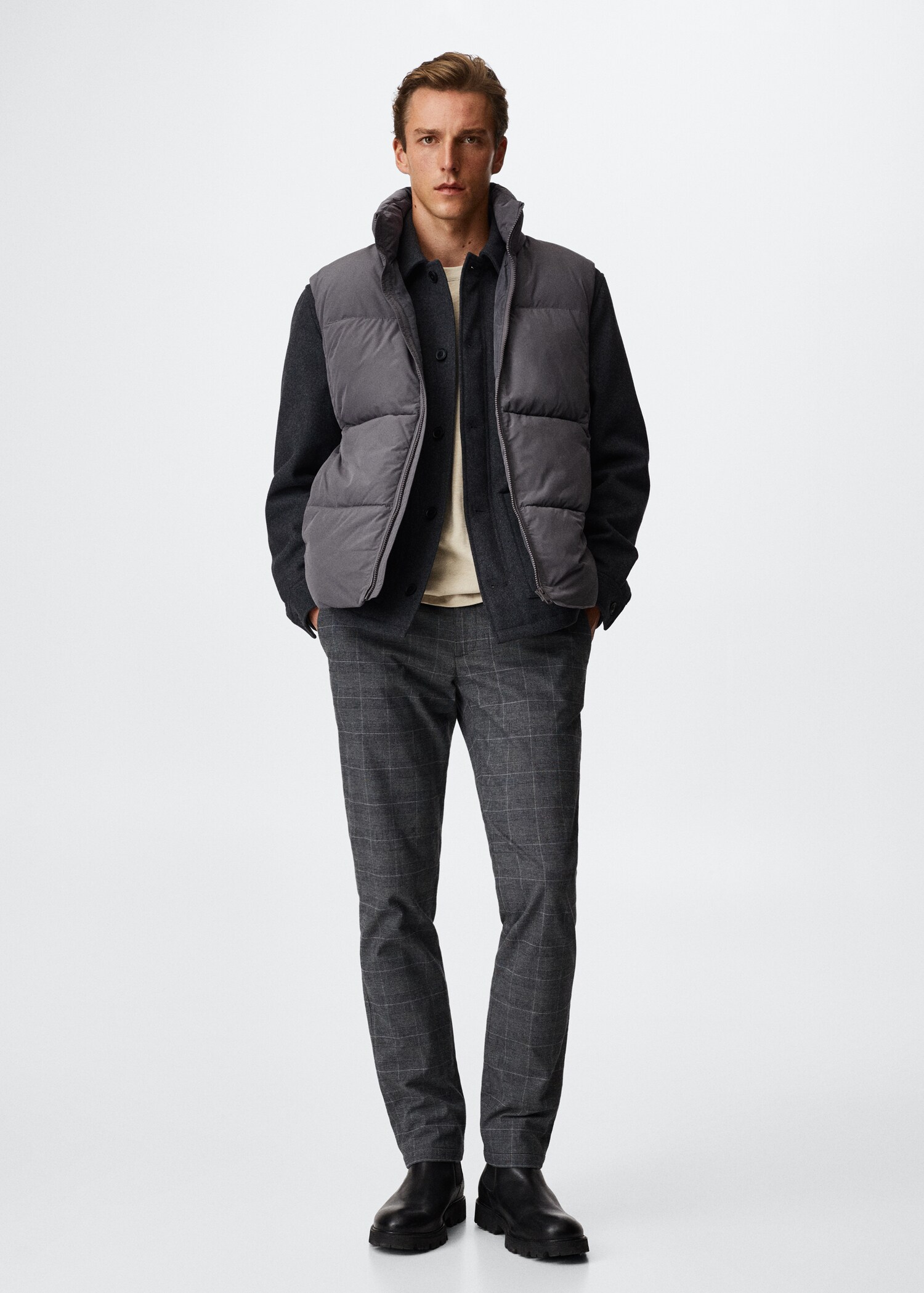Water-repellent quilted vest - General plane