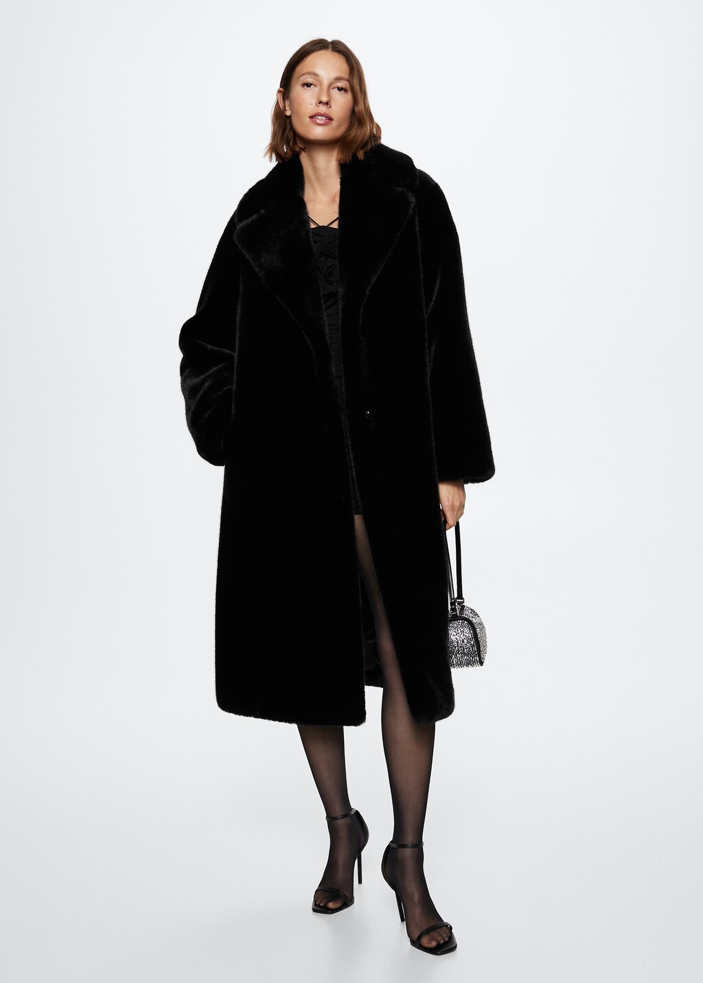 Oversize faux-fur coat - Women | MANGO China Oversize faux-fur coat - Women | MANGO China