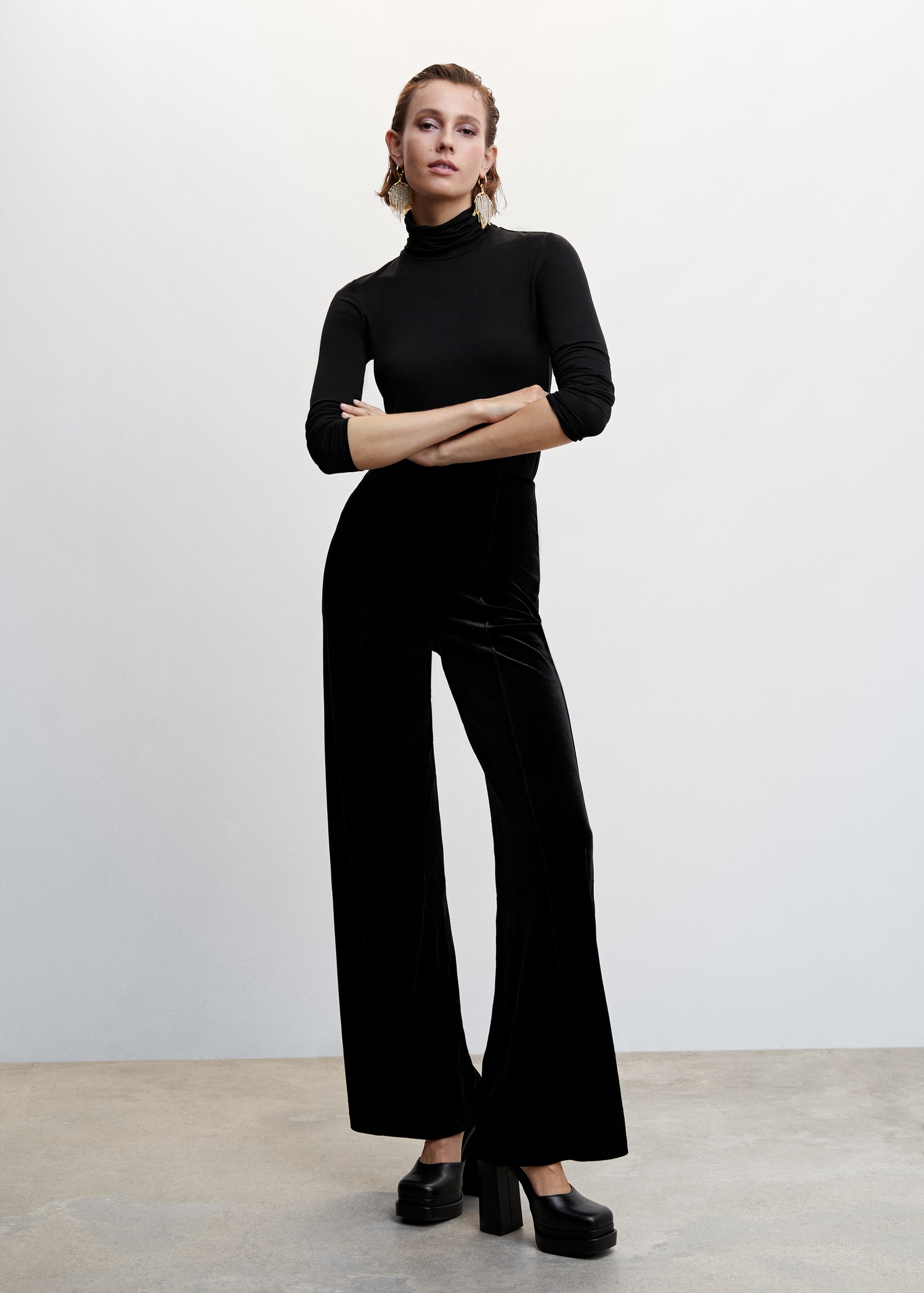 Velvet palazzo trousers Women MANGO Georgia