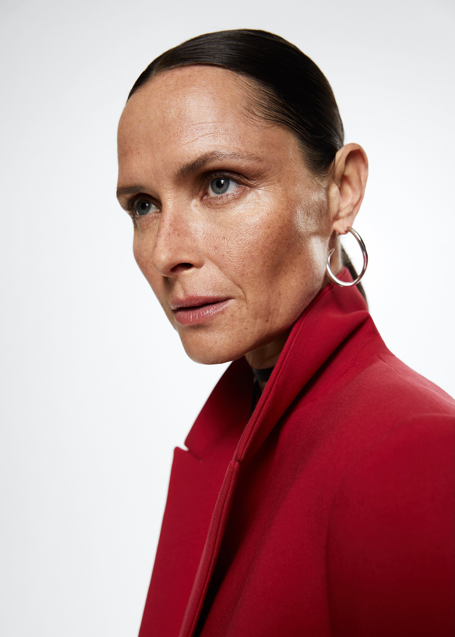 Twisted hoop earrings - General plane