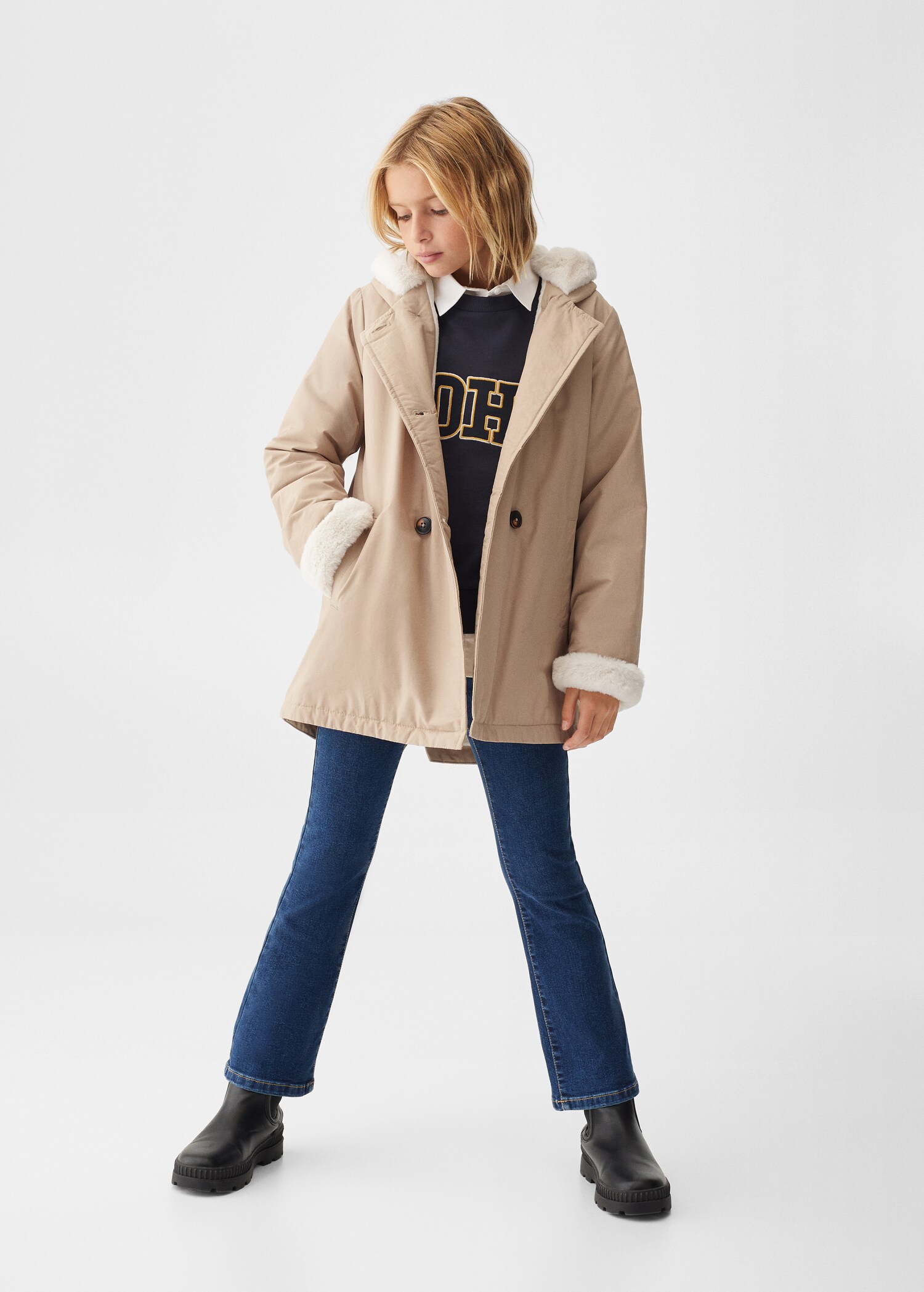 Faux-fur lining coat - General plane