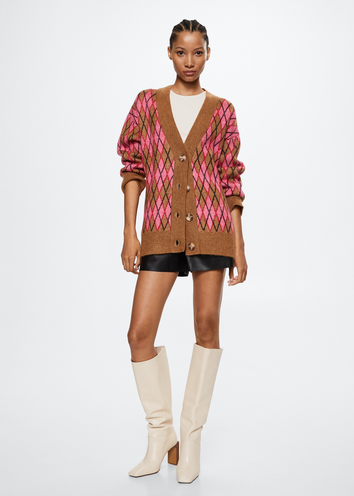 Knitted cardigan with diamonds - General plane