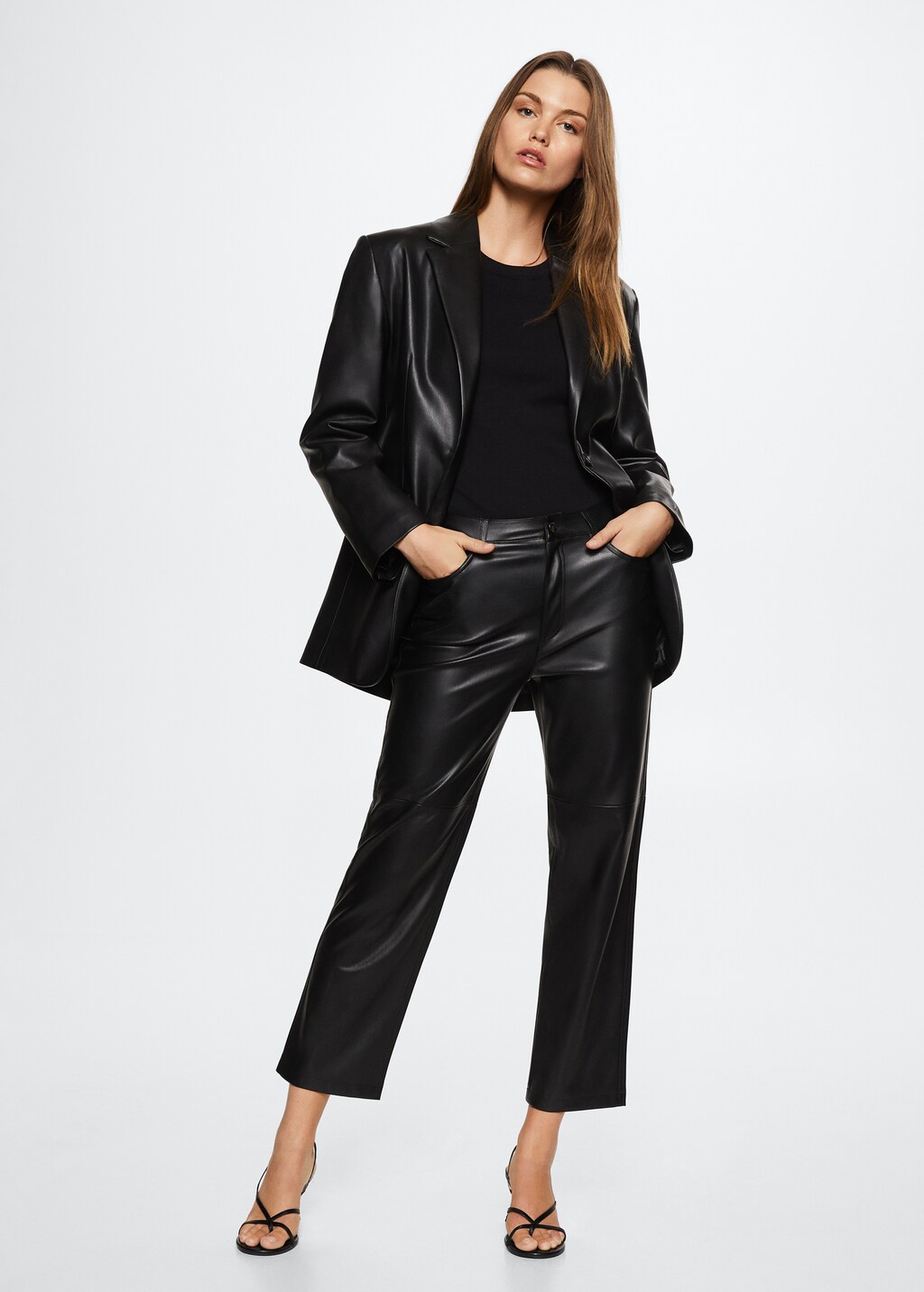 Mango pantalon efecto piel sale