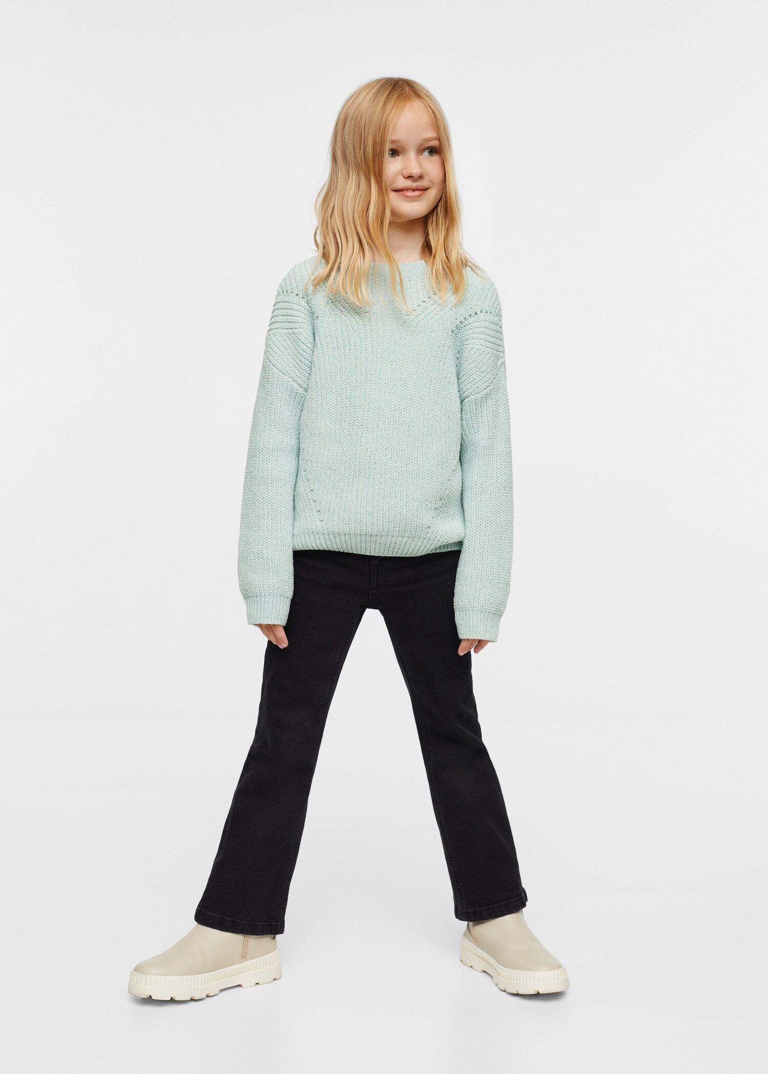 Knitted braided sweater - General plane