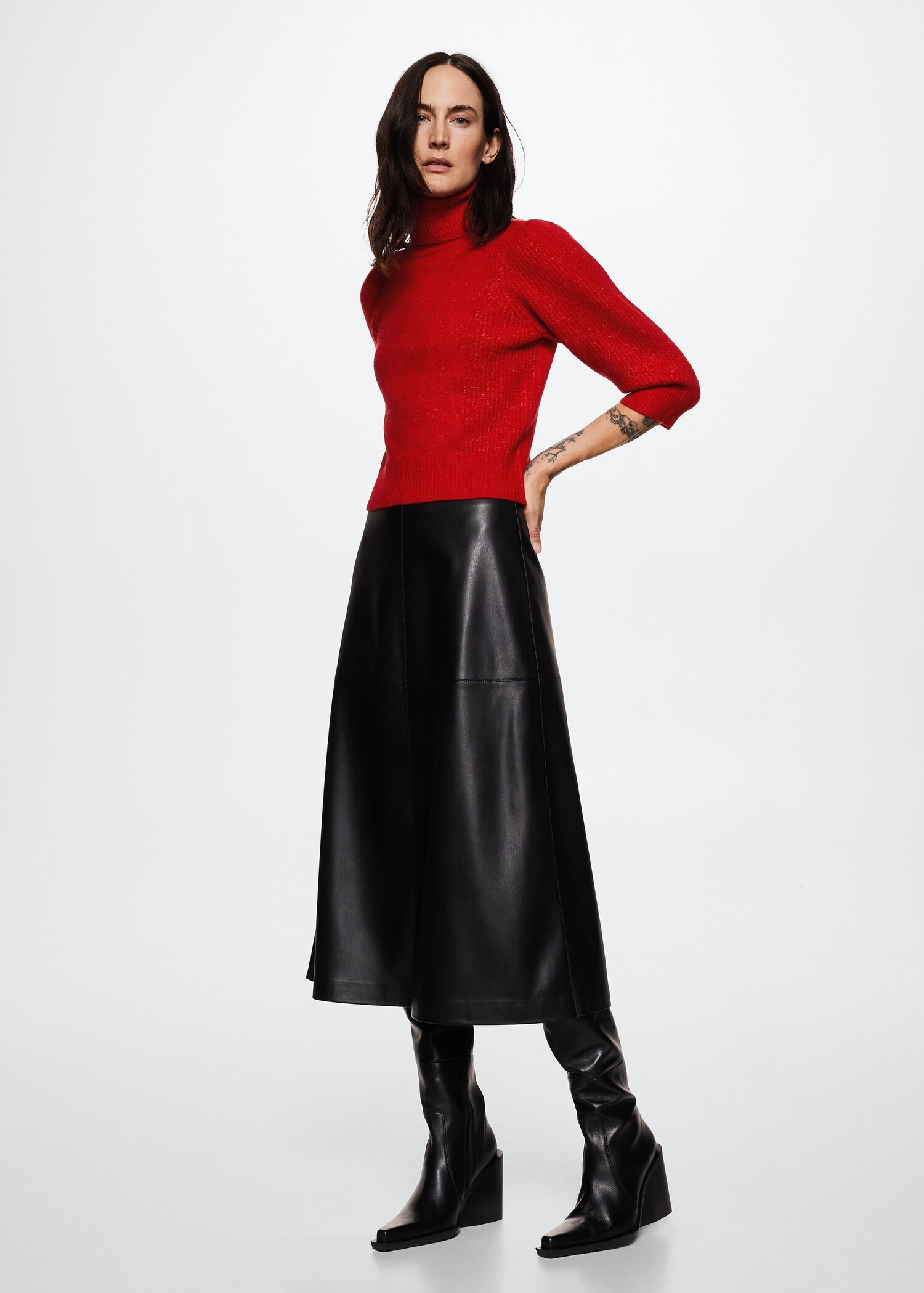 Turtleneck knitted sweater - General plane
