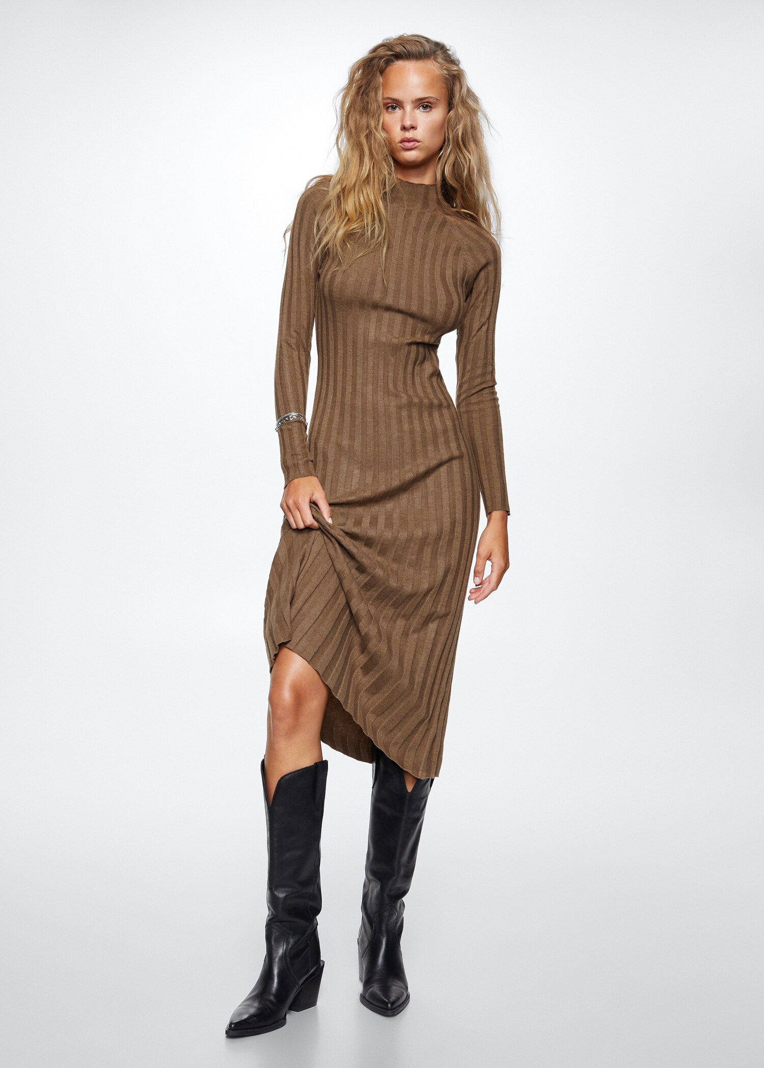 Strickkleid mit halbhohem Kragen - Allgemeine Ansicht