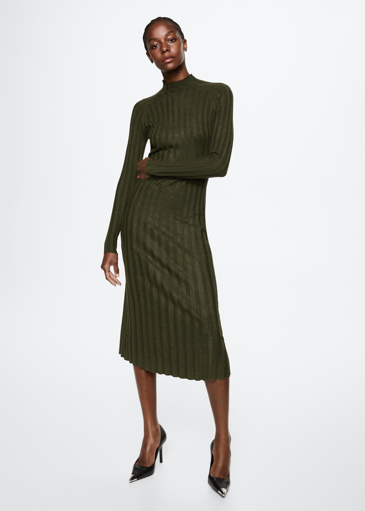 Knitted Perkins neck dress - General plane