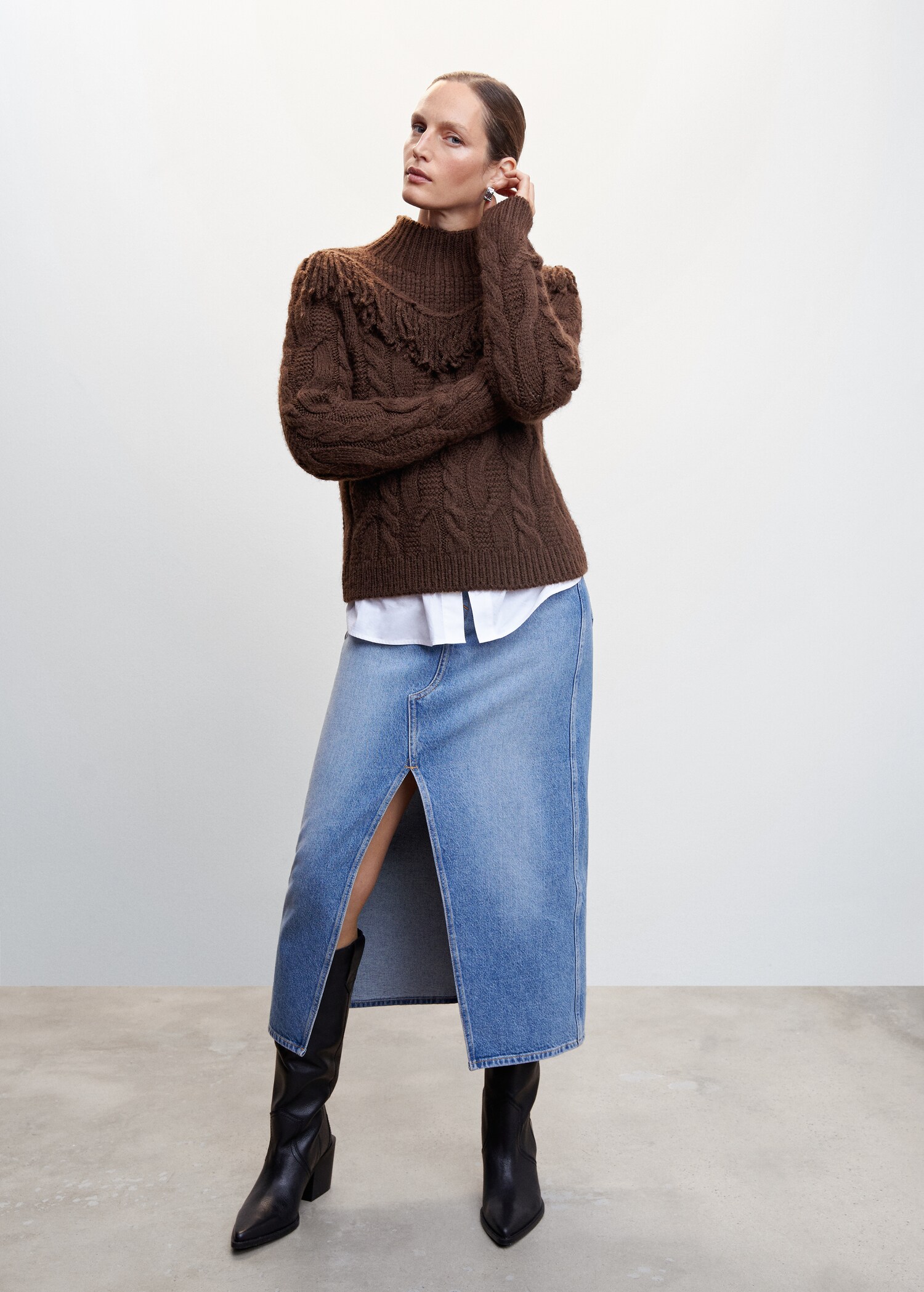 Fringed cable-knit sweater - General plane