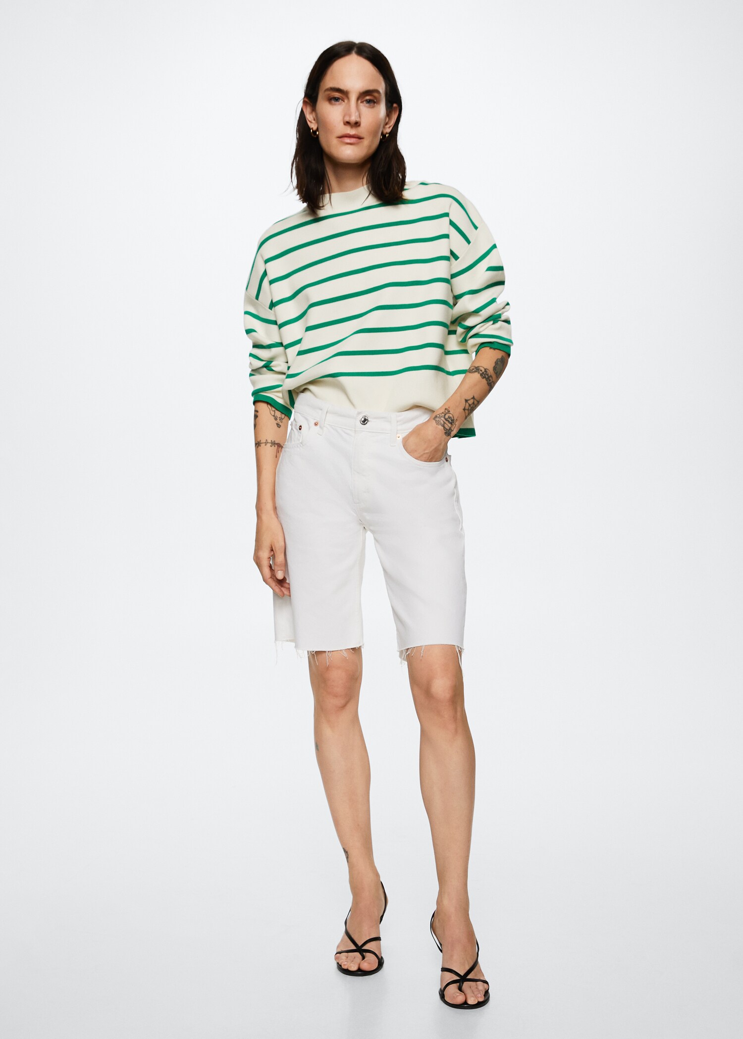 Oversize knit sweater - General plane