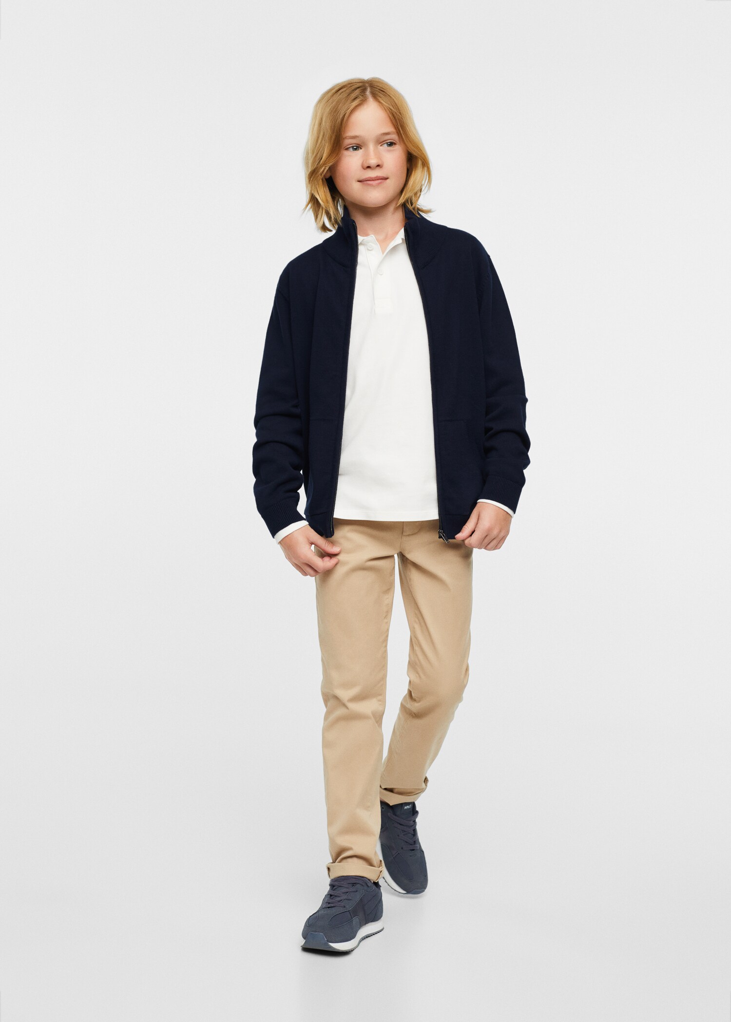 Zipped knit cardigan - General plane