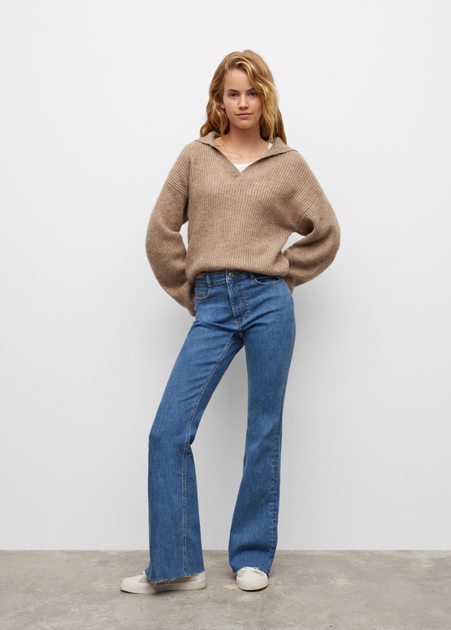 Polo neck sweater - General plane