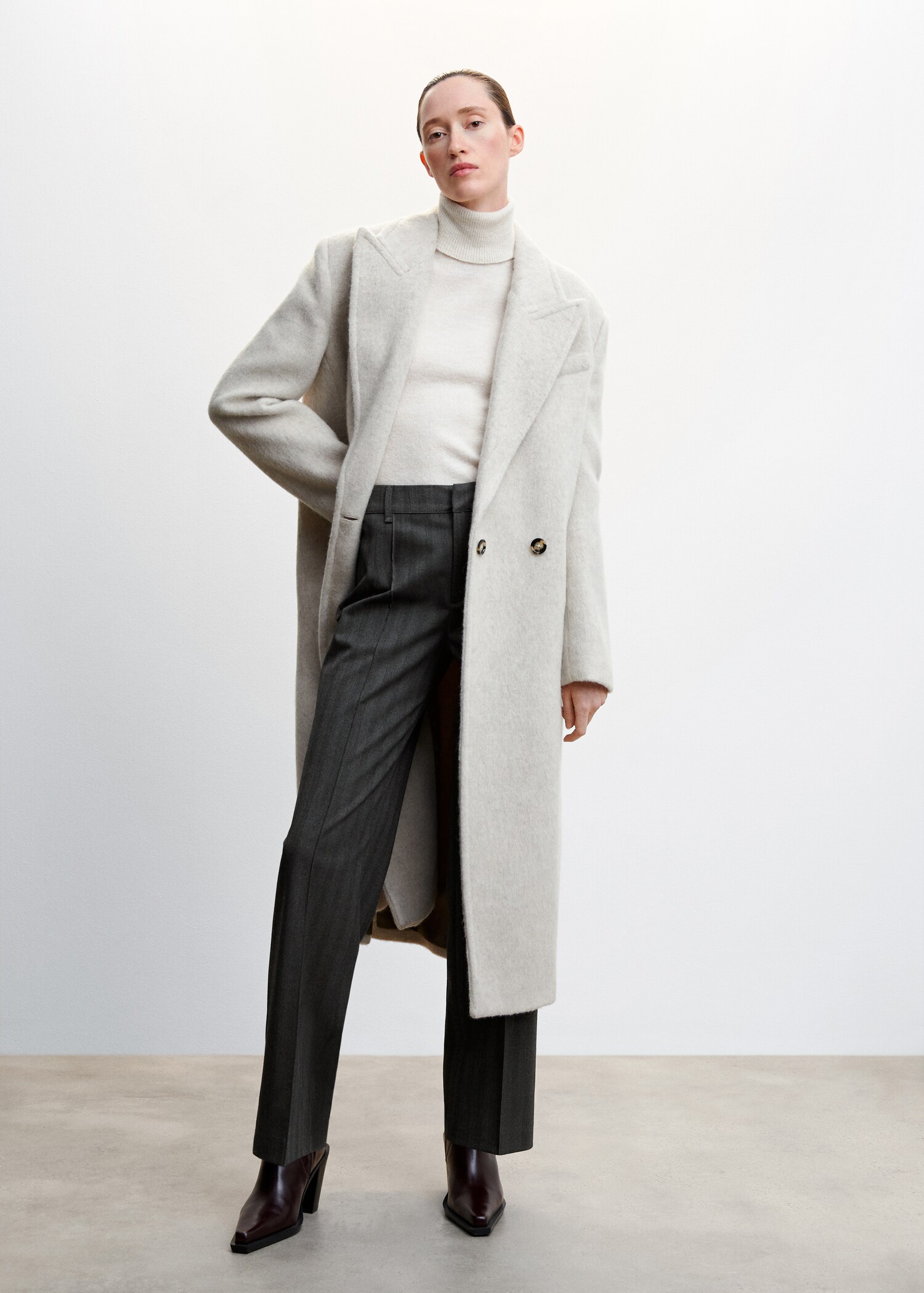 Straight striped trousers - General plane