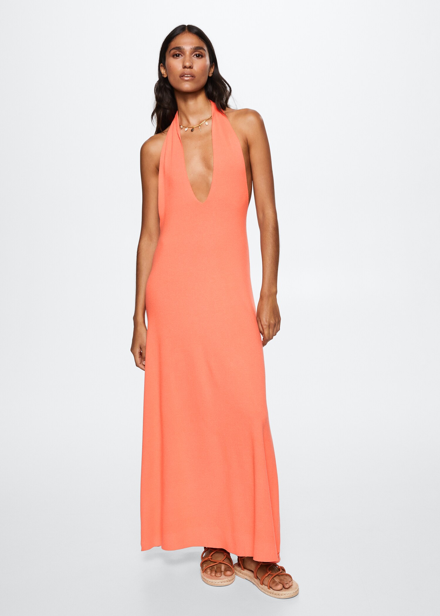 Knitted dress with openings - General plane