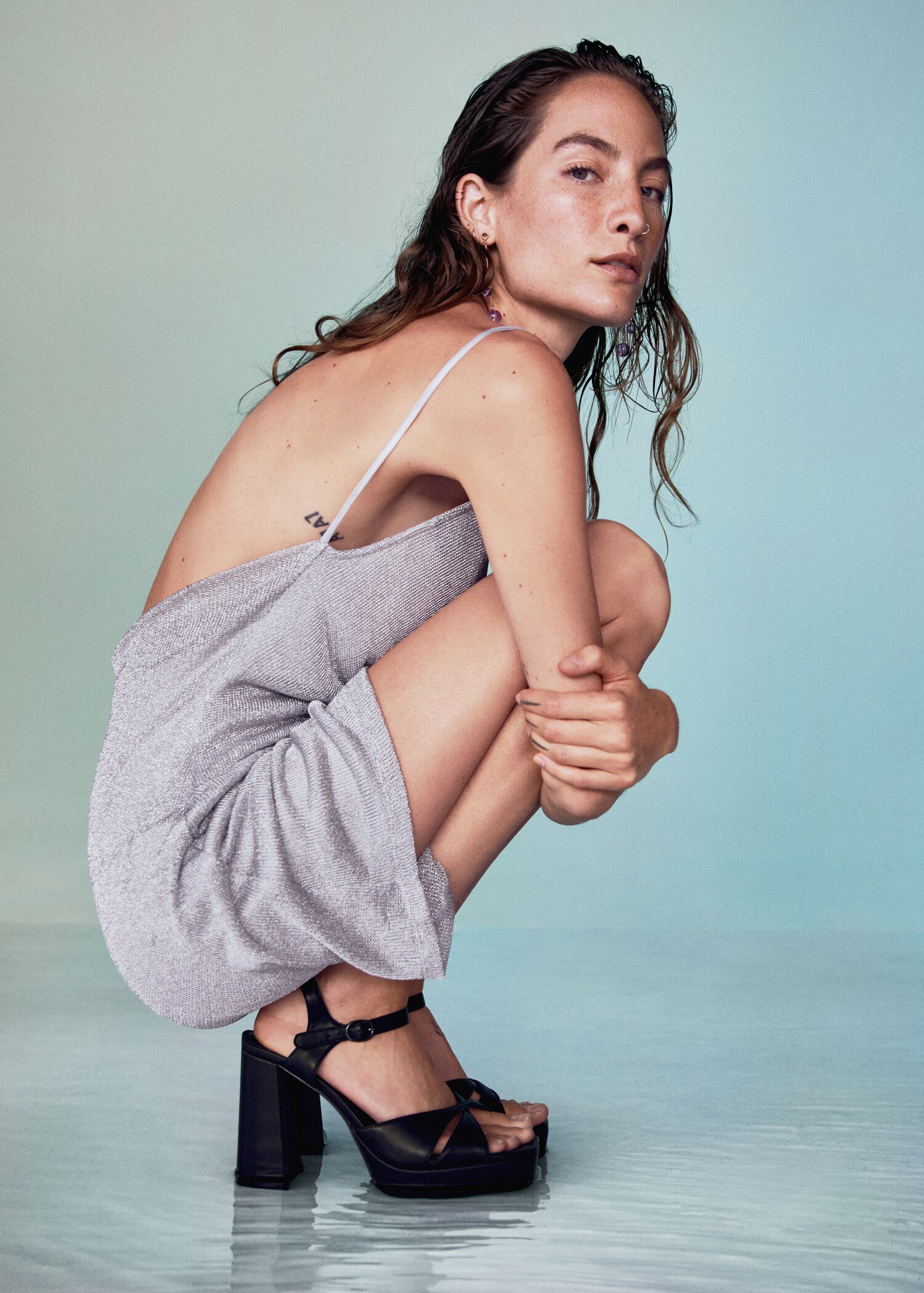 Platform ankle-cuff sandals - General plane