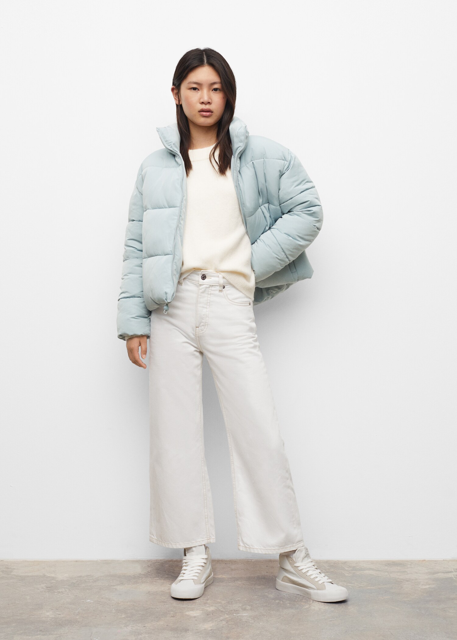Short quilted anorak - General plane
