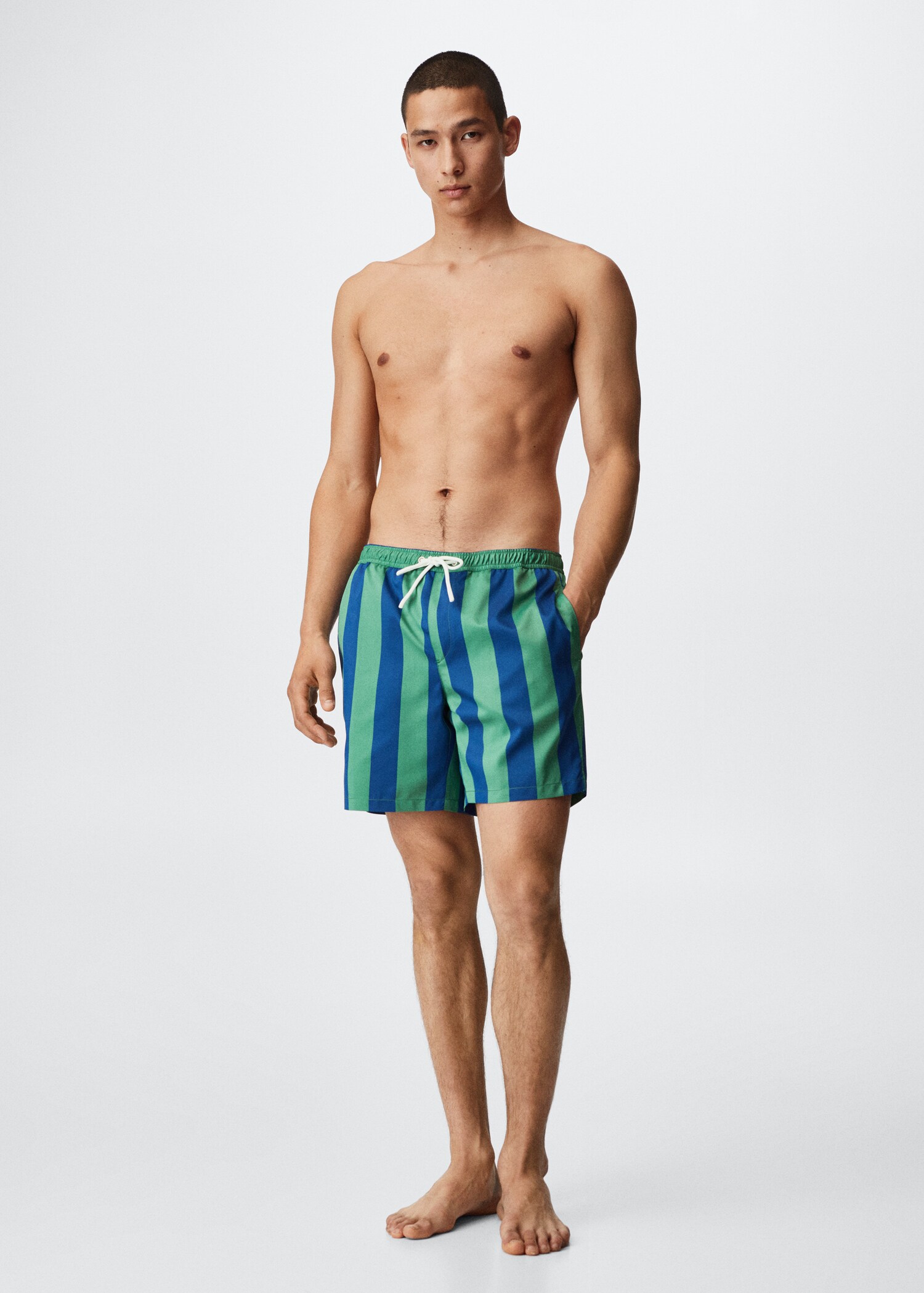 Striped swimming trunks - General plane