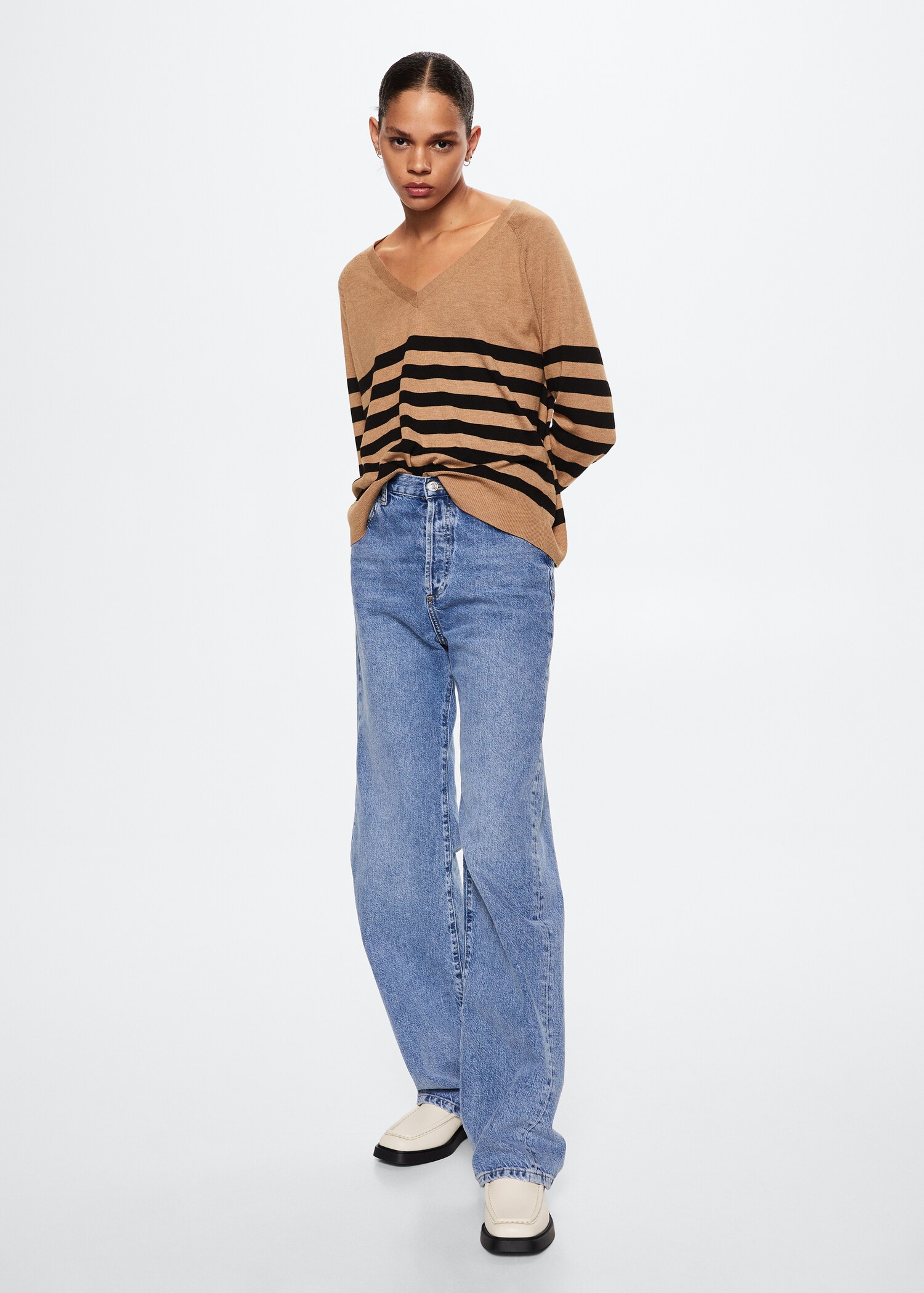 Fine-knit sweater - General plane
