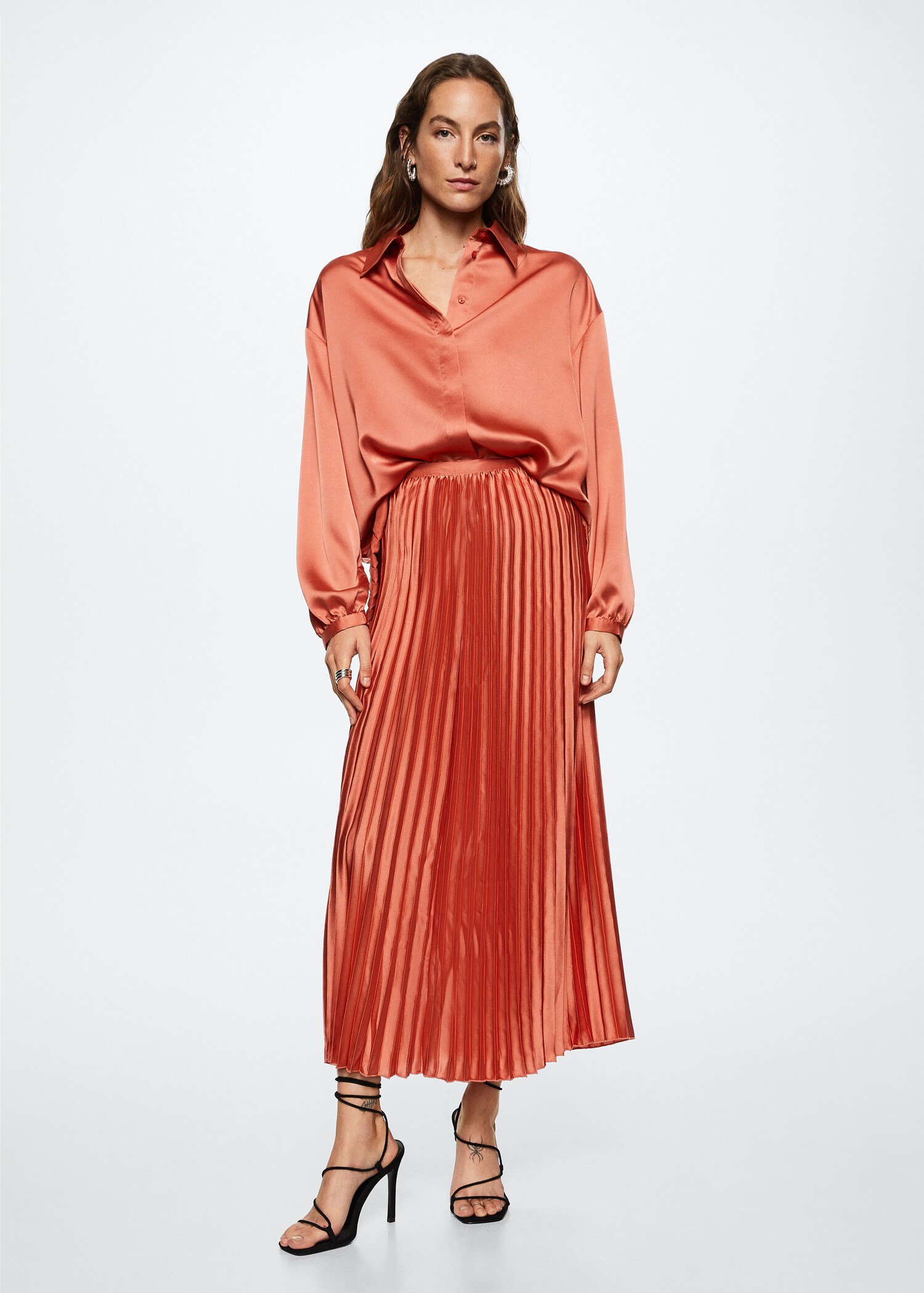 Satin pleated skirt - General plane