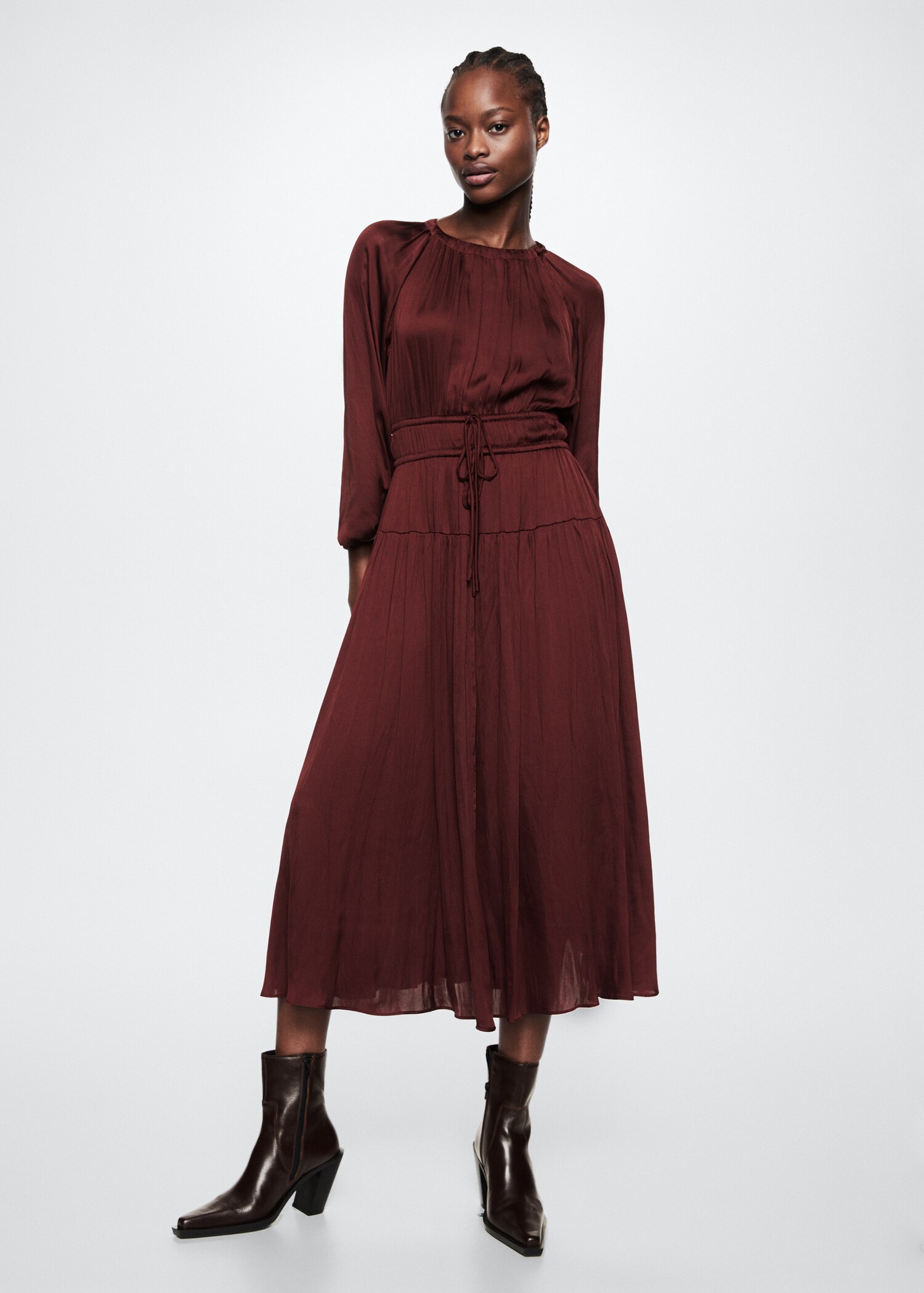 Pleated satin dress - General plane