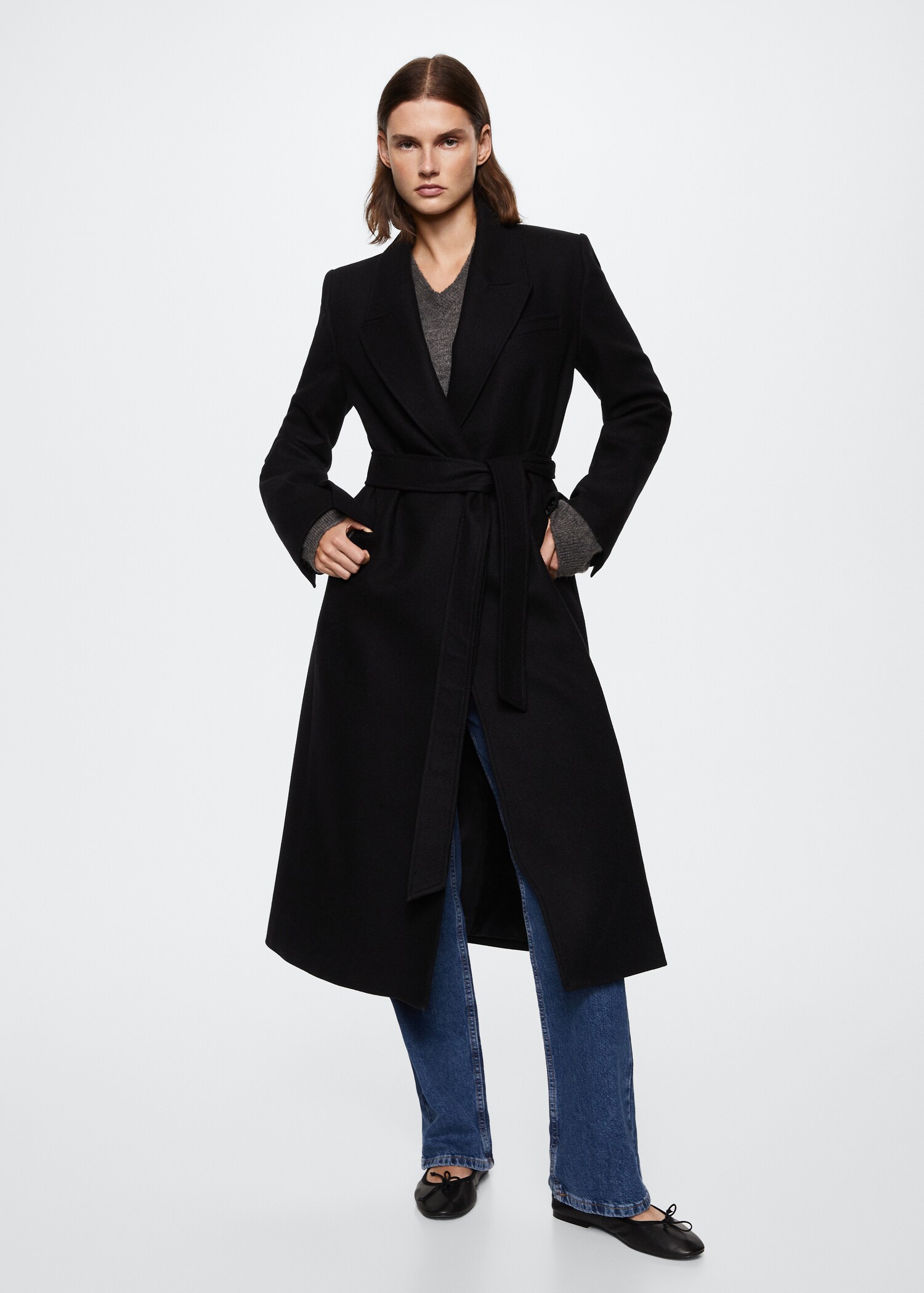 Long coat with lapels - General plane