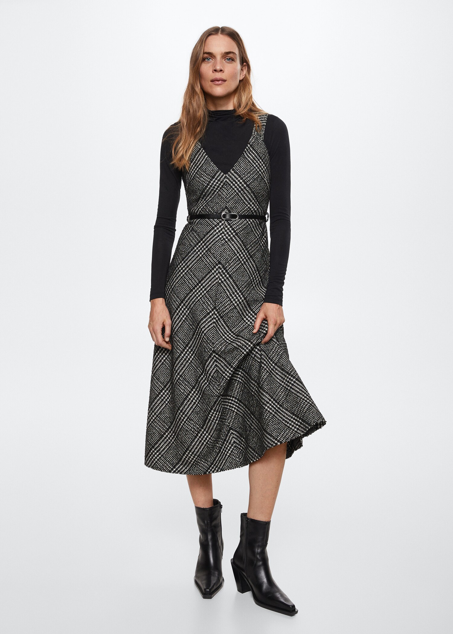 Vestido de tweed de pied-de-poule - Plano geral